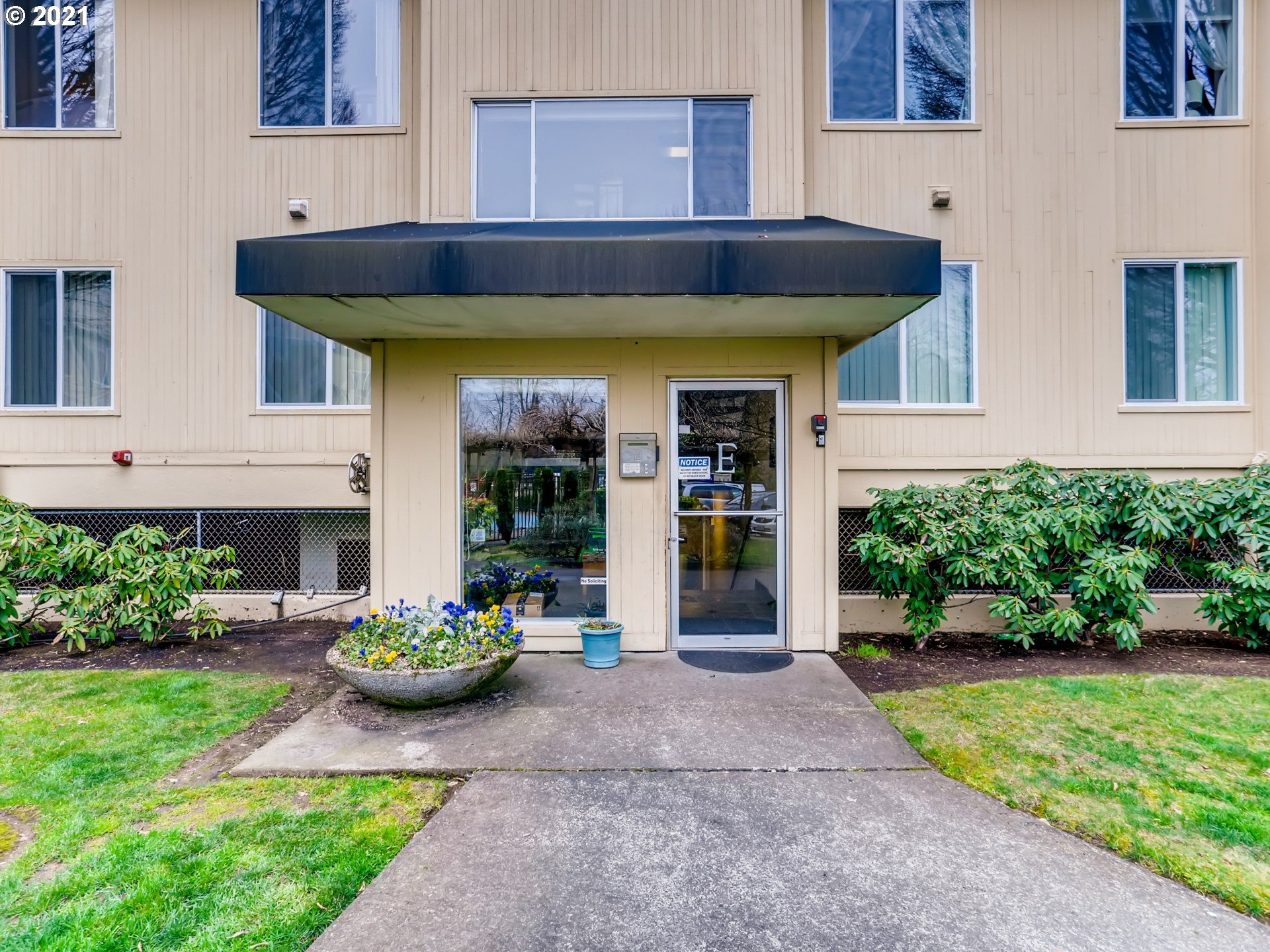 Photo #2: 21076823 Listing 