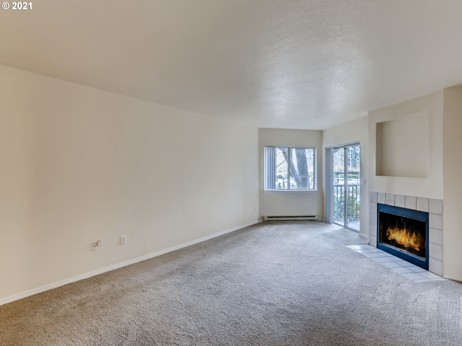 Photo #3: 21076823 Listing 