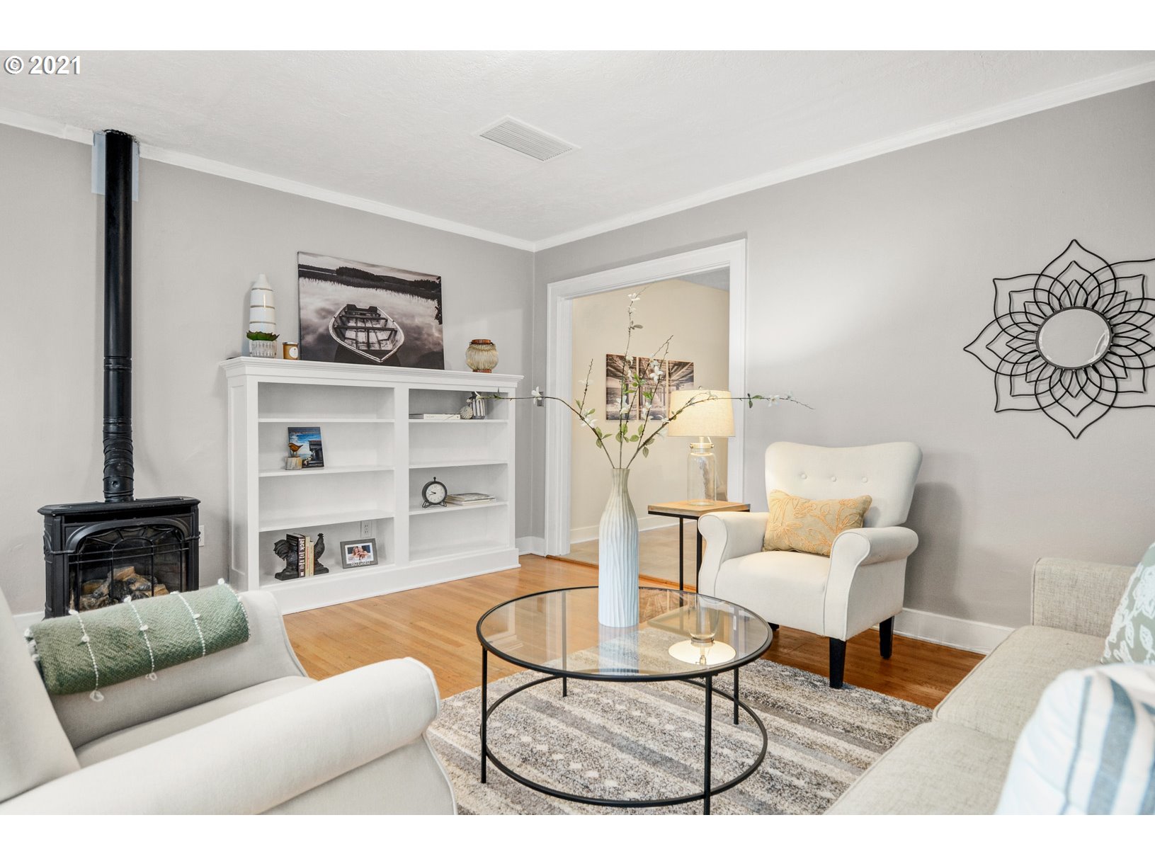 Photo #6: 21077812 Listing 