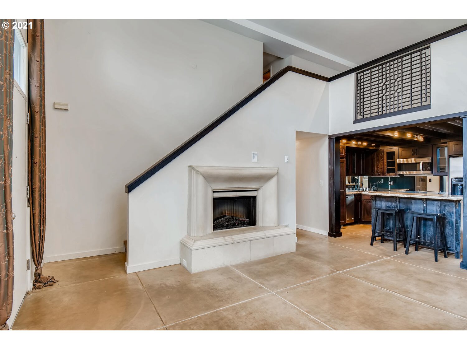 Photo #5: 21078639 Listing 