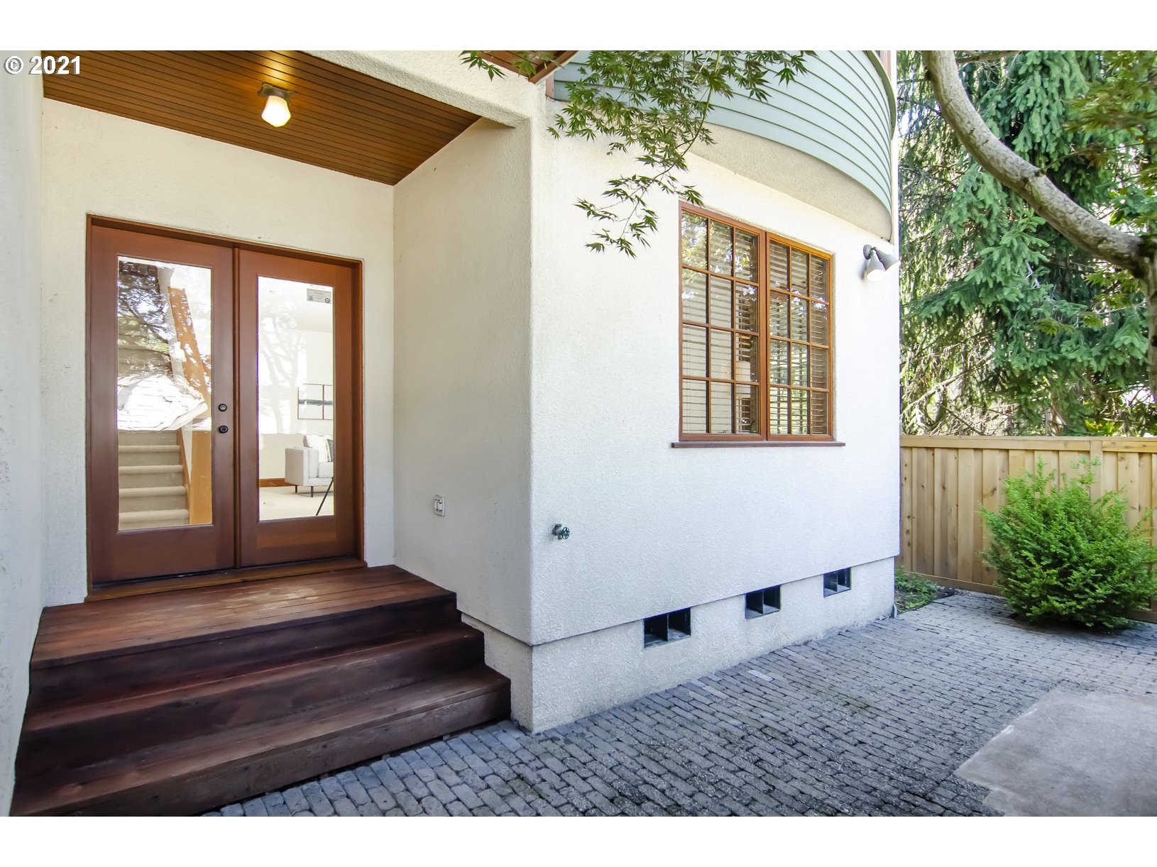 Photo #6: 21083418 Listing 