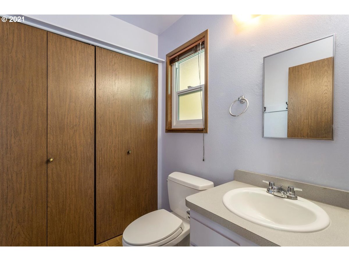 Photo #5: 21085175 Listing 