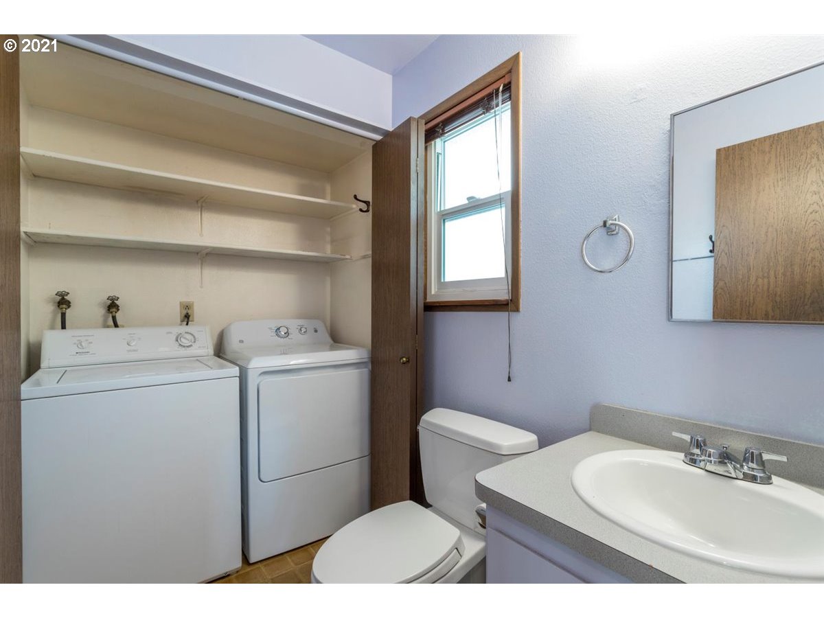 Photo #6: 21085175 Listing 