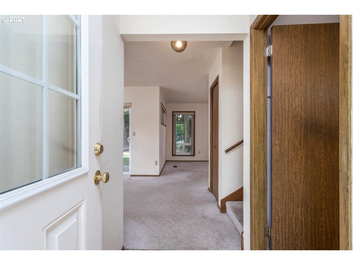 Photo #4: 21085175 Listing 