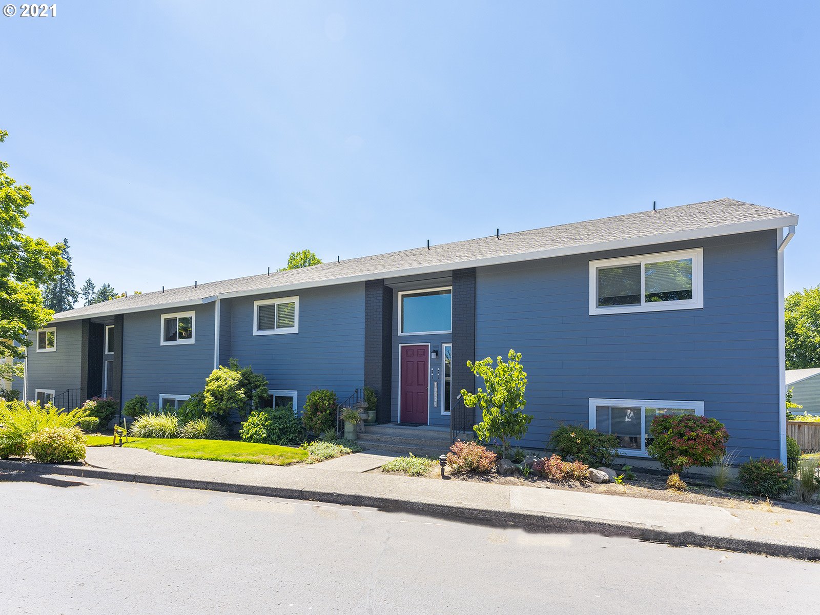 Photo #2: 21088373 Listing 