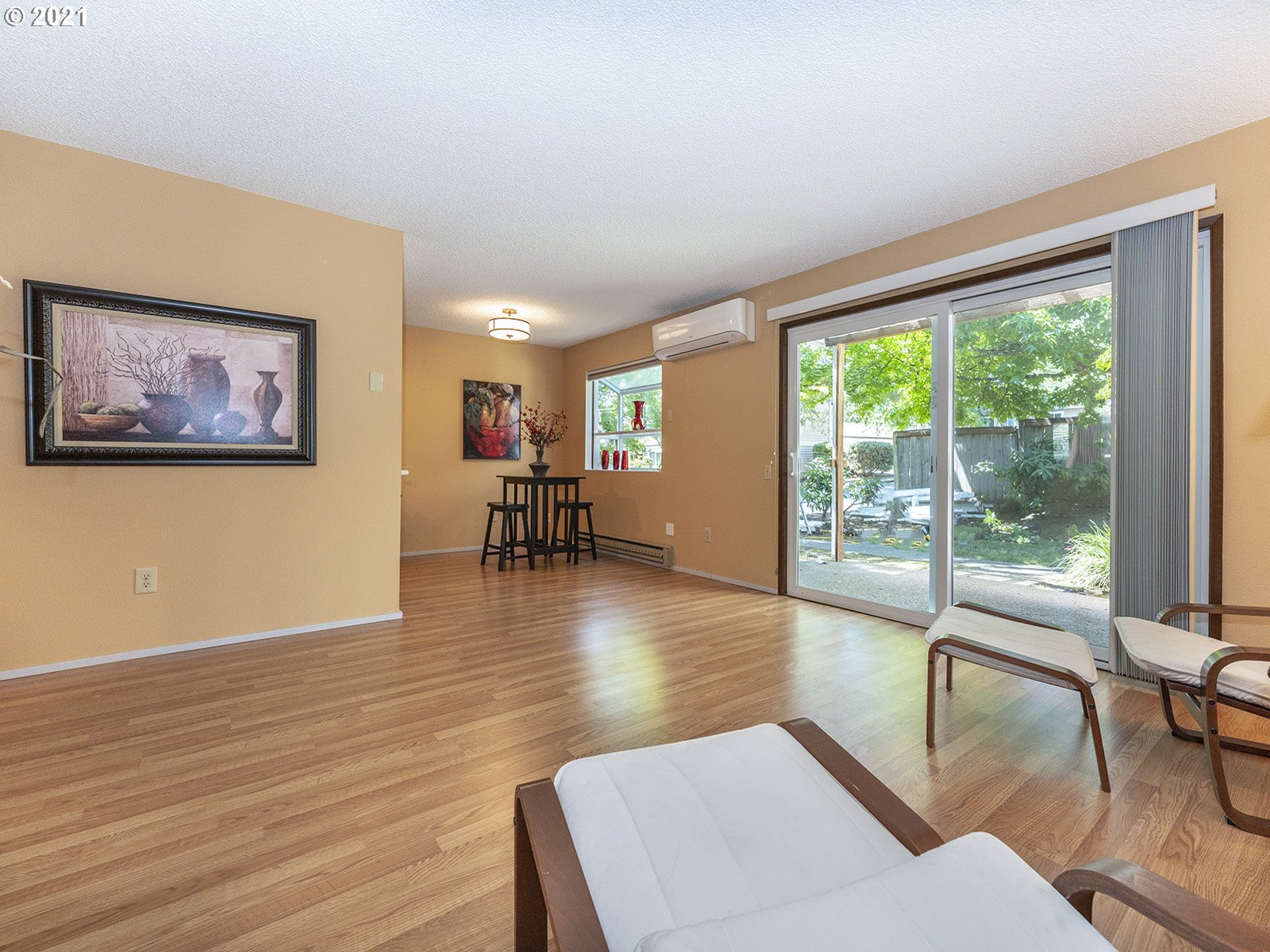 Photo #5: 21088373 Listing 
