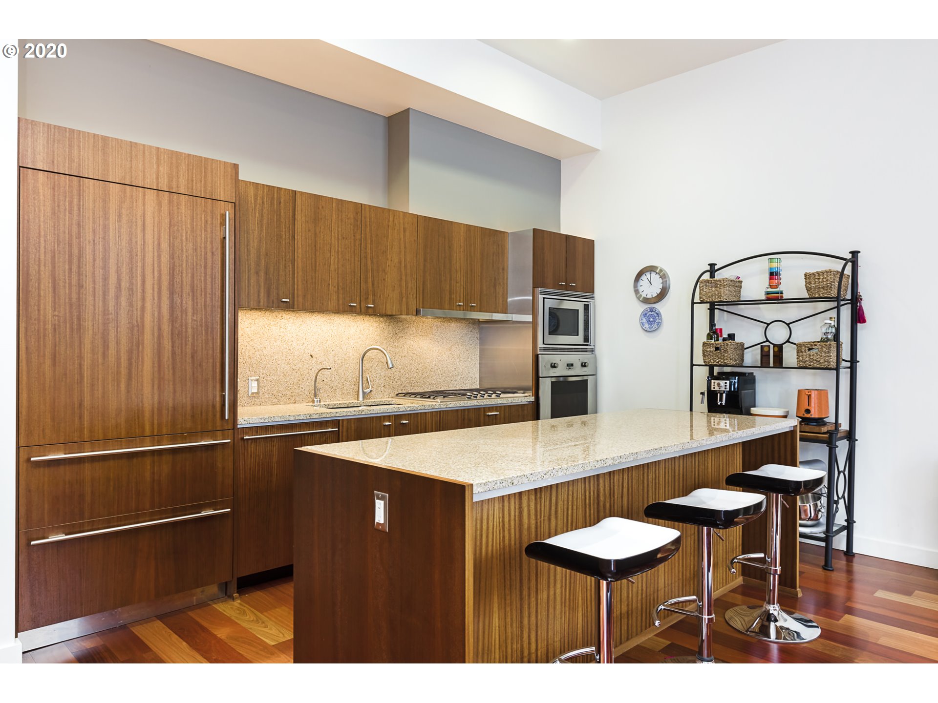 Photo #5: 21089210 Listing 