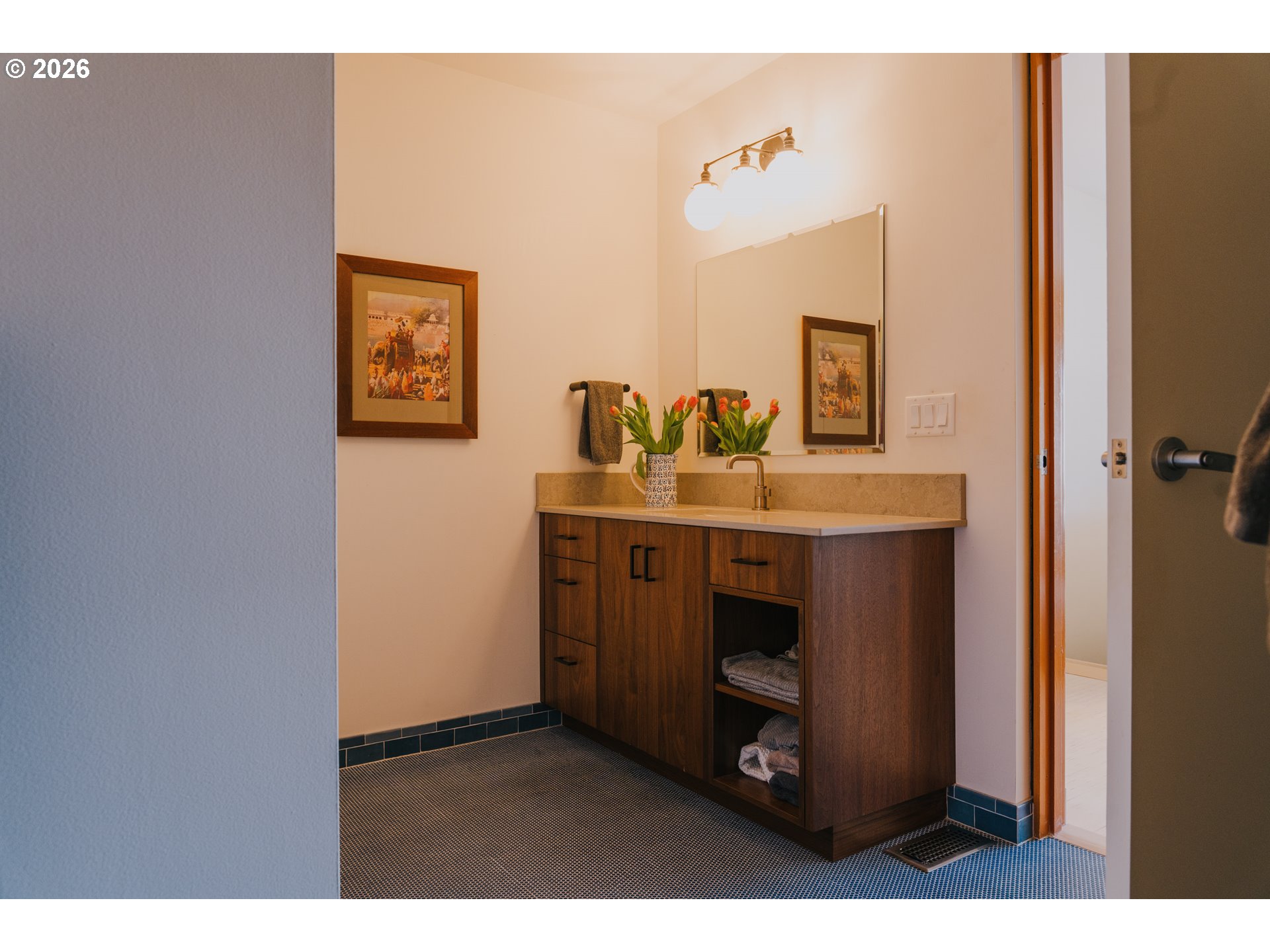 Photo #9: 210896649 Listing: Photo #9