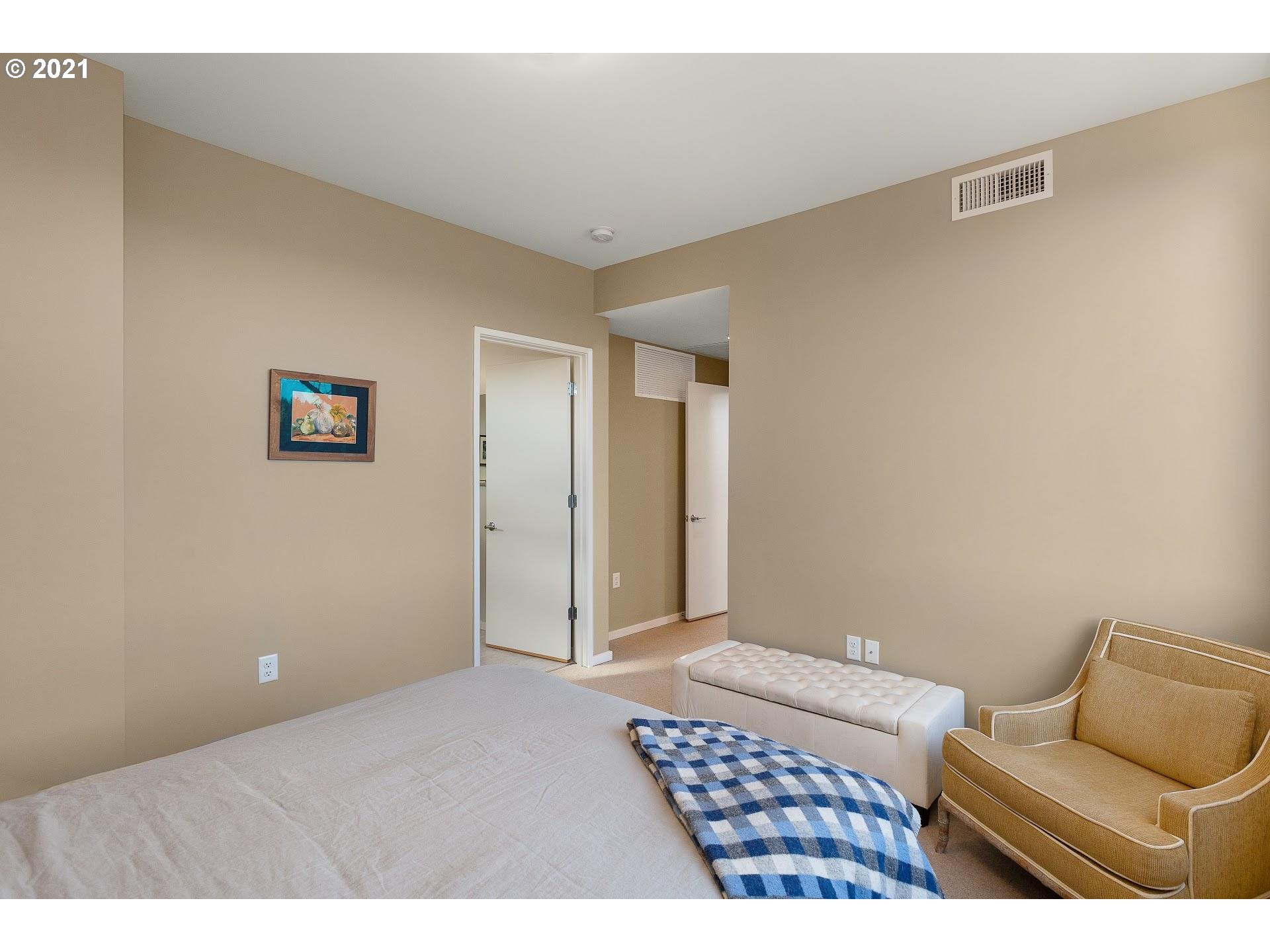 Photo #4: 21090252 Listing 
