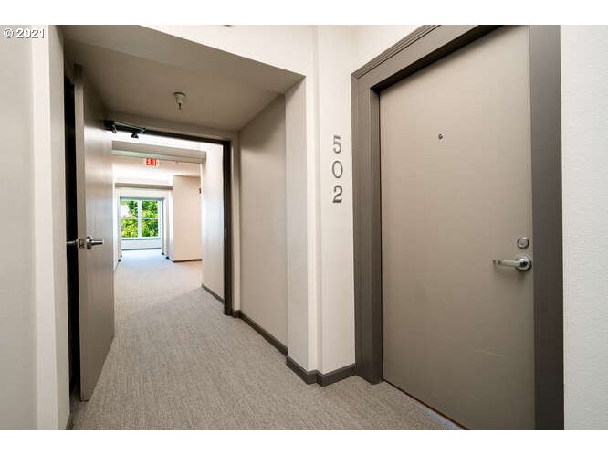 Photo #6: 21094684 Listing 