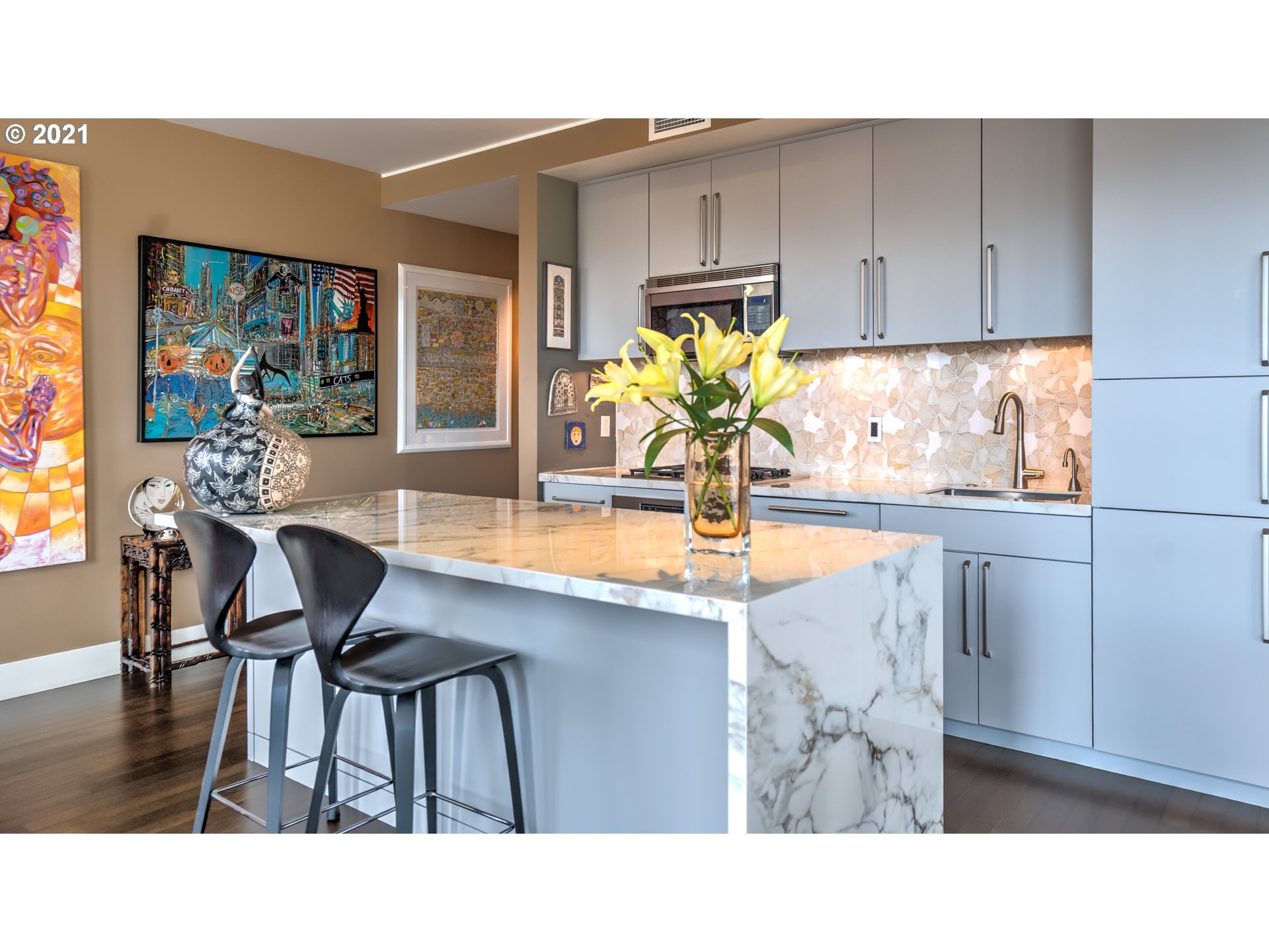 Photo #2: 21095229 Listing 