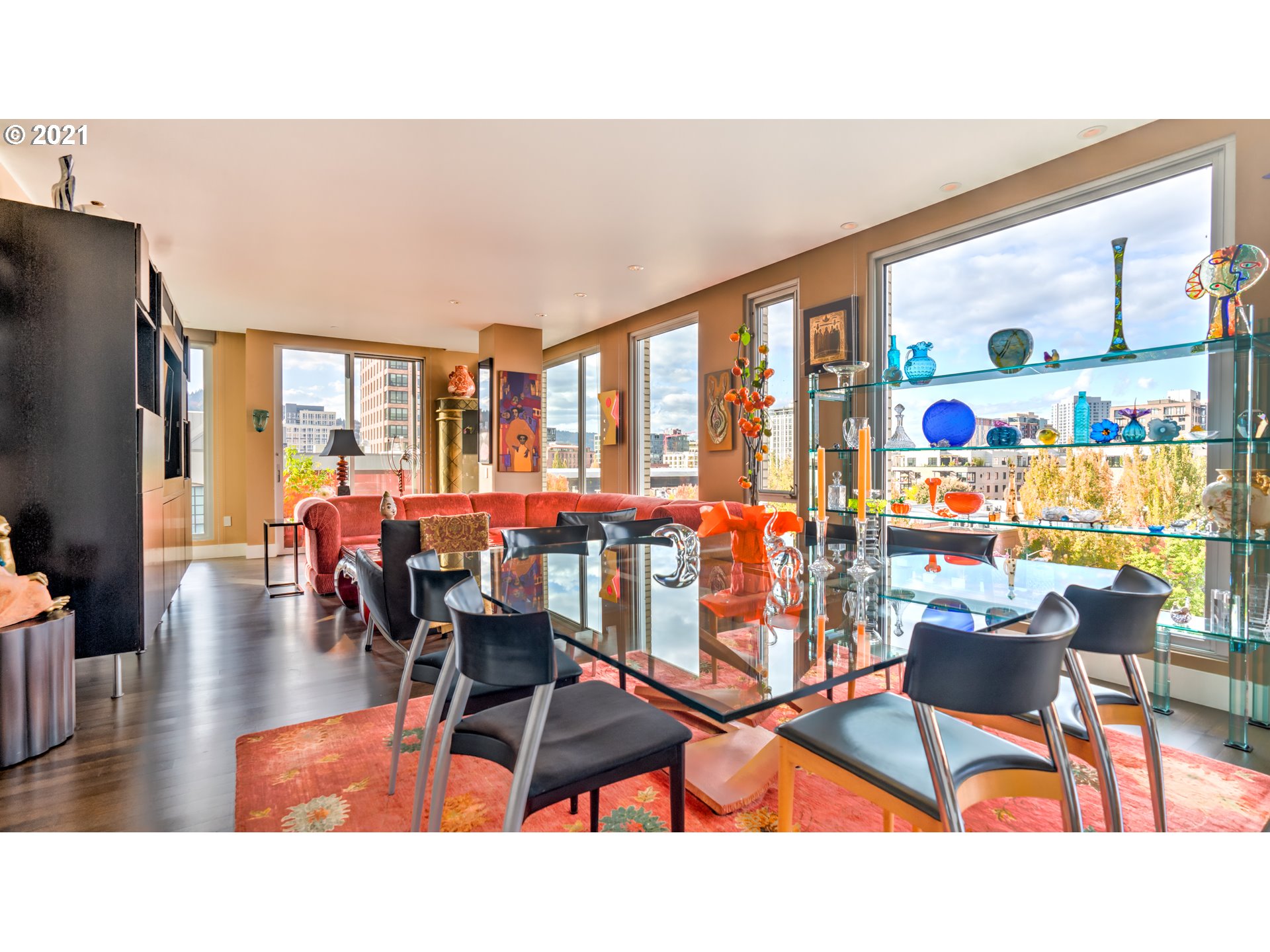 Photo #5: 21095229 Listing 