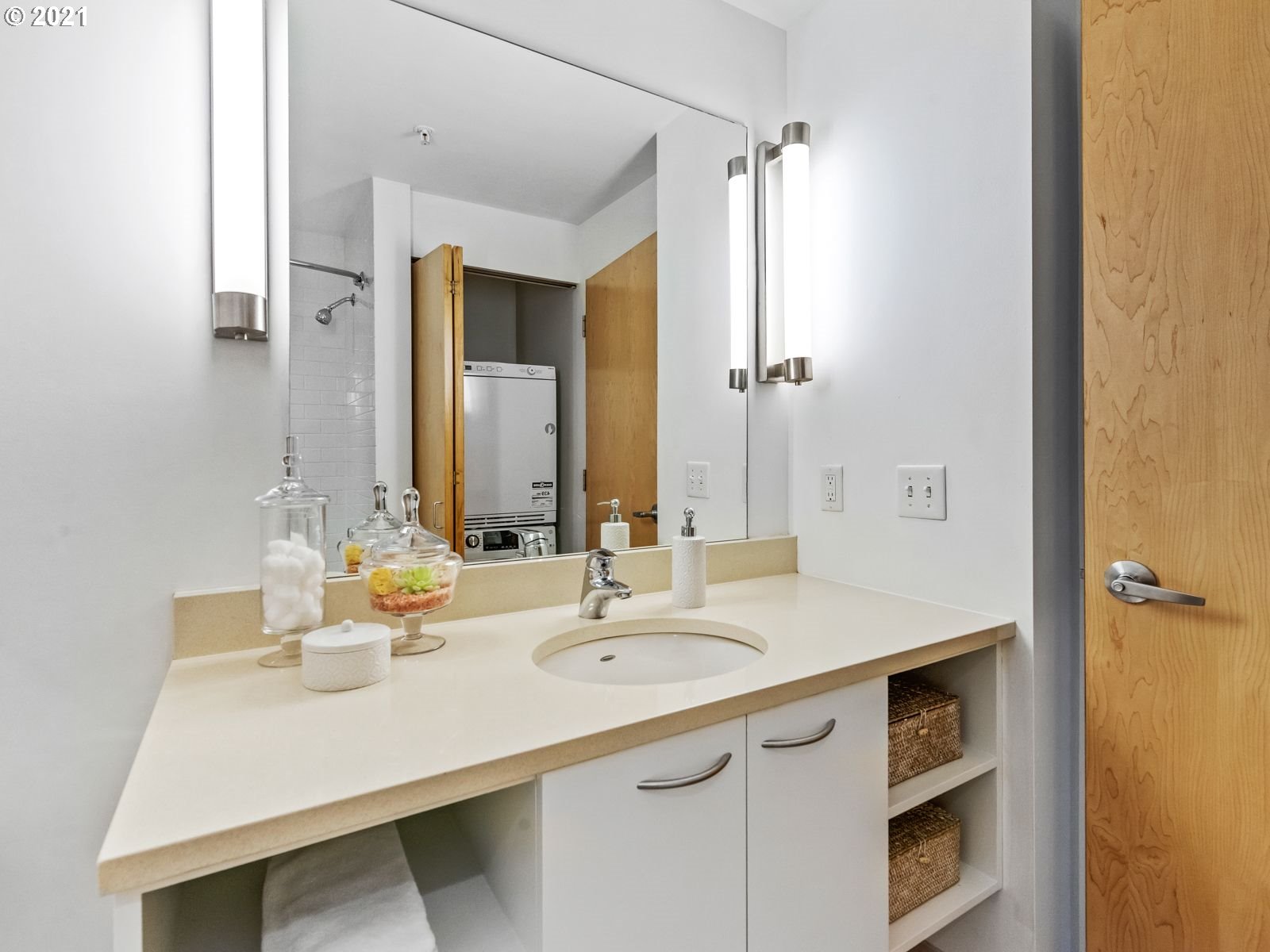 Photo #4: 21095841 Listing 