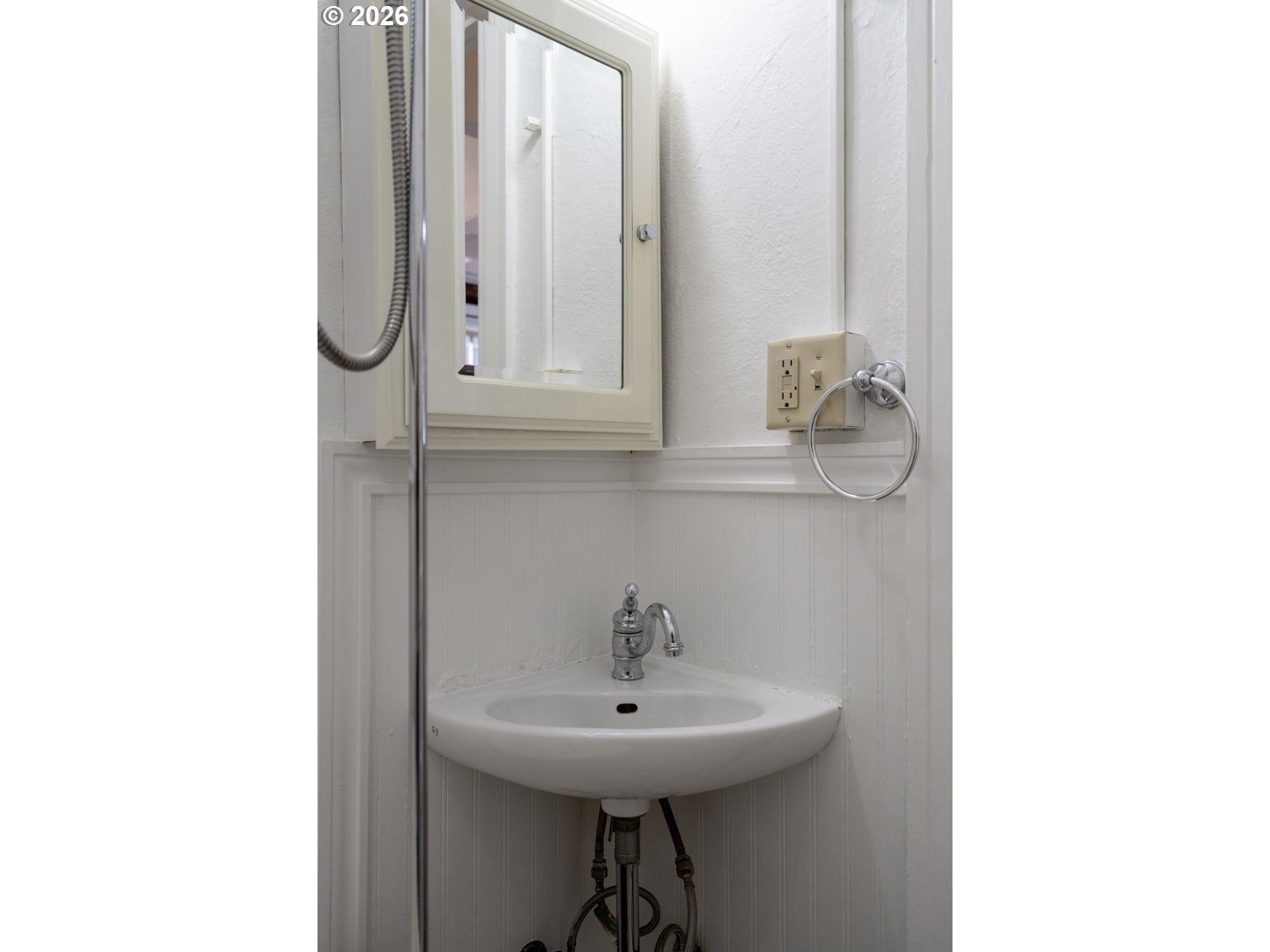 Photo #13: 210982259 Listing: Photo #13