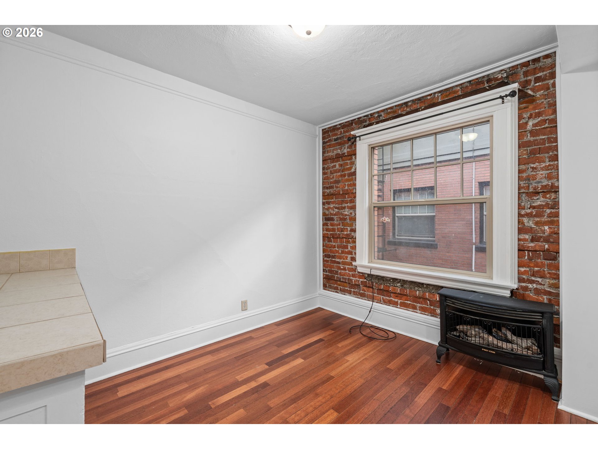 Photo #17: 210982259 Listing: Photo #17