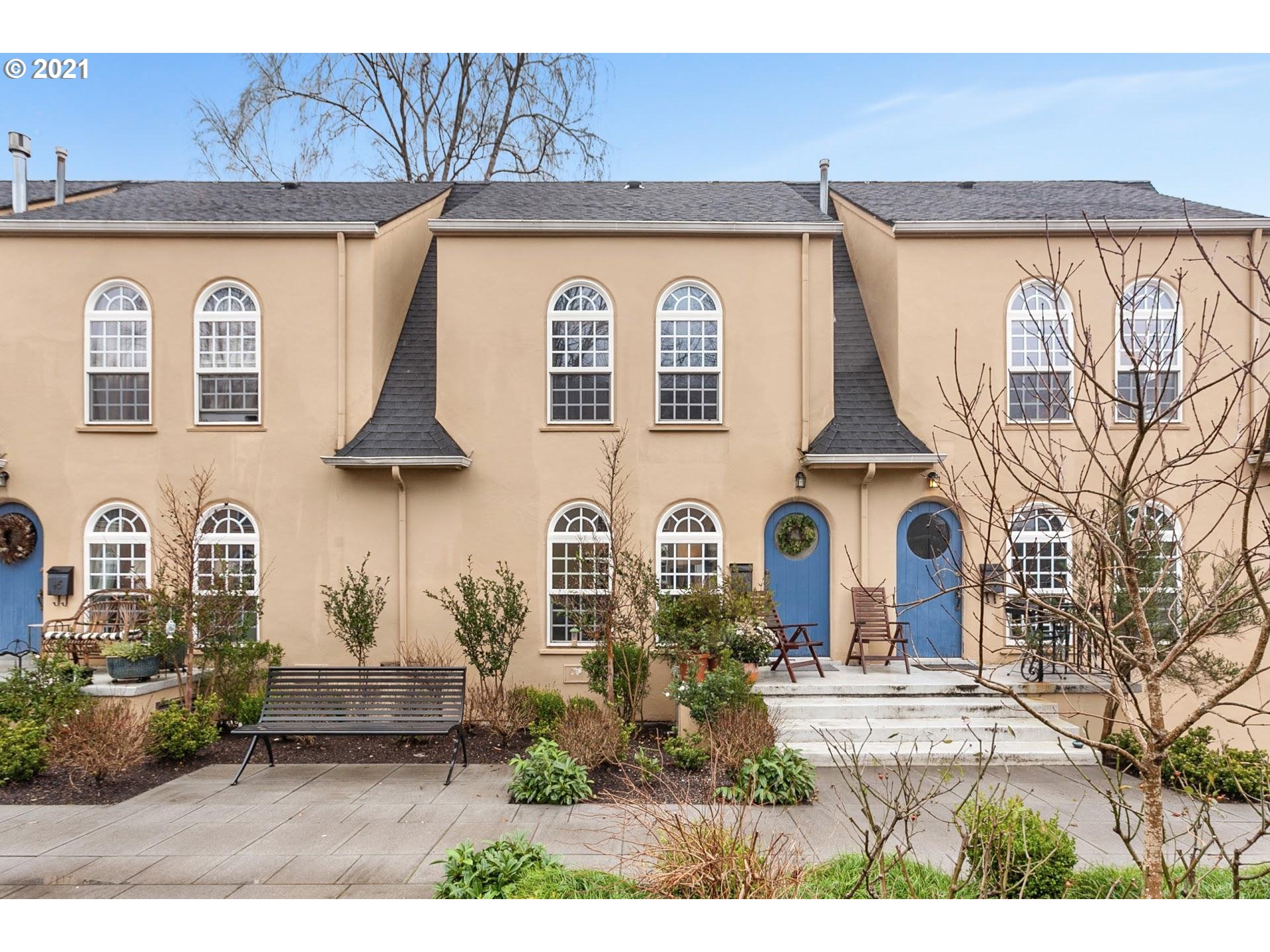 Photo #2: 21100178 Listing 