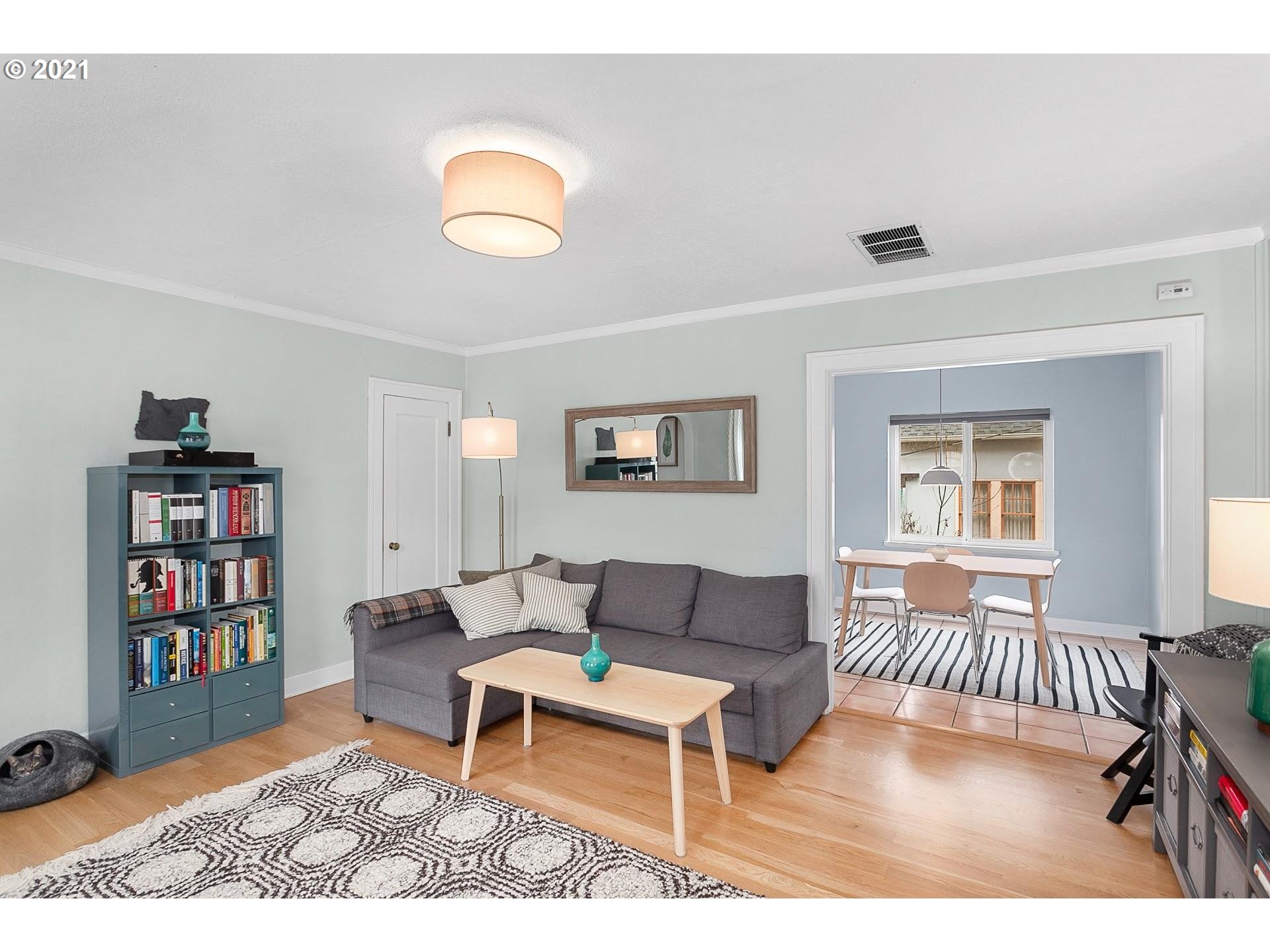Photo #4: 21100178 Listing 