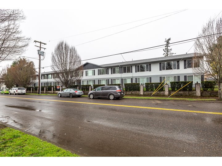 Photo #4: 21100251 Listing 