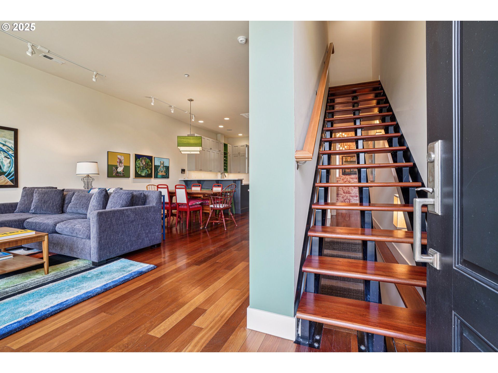 Photo #6: 211060500 Listing: Photo #6