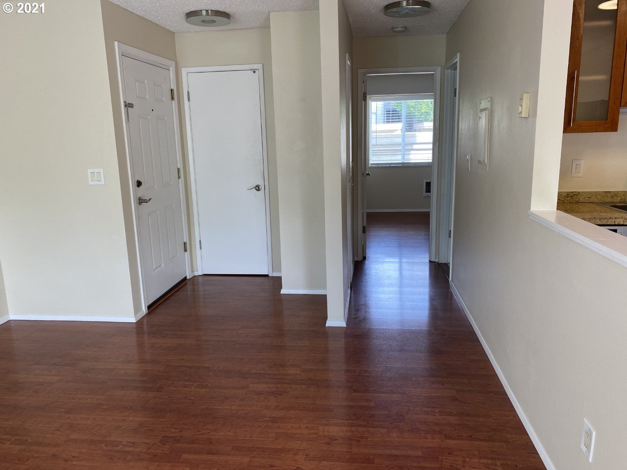 Photo #6: 21107715 Listing 