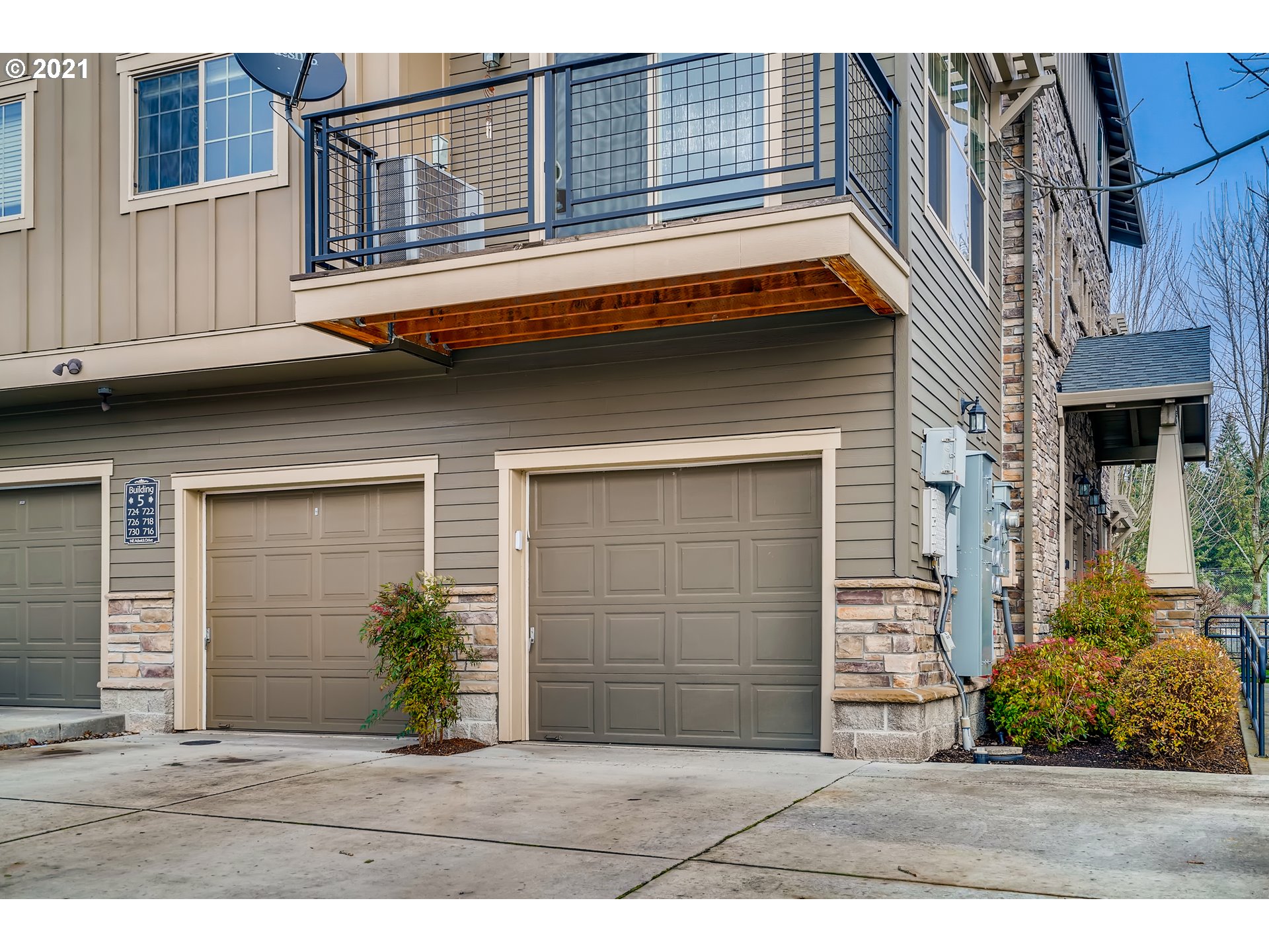 Photo #3: 21107878 Listing 