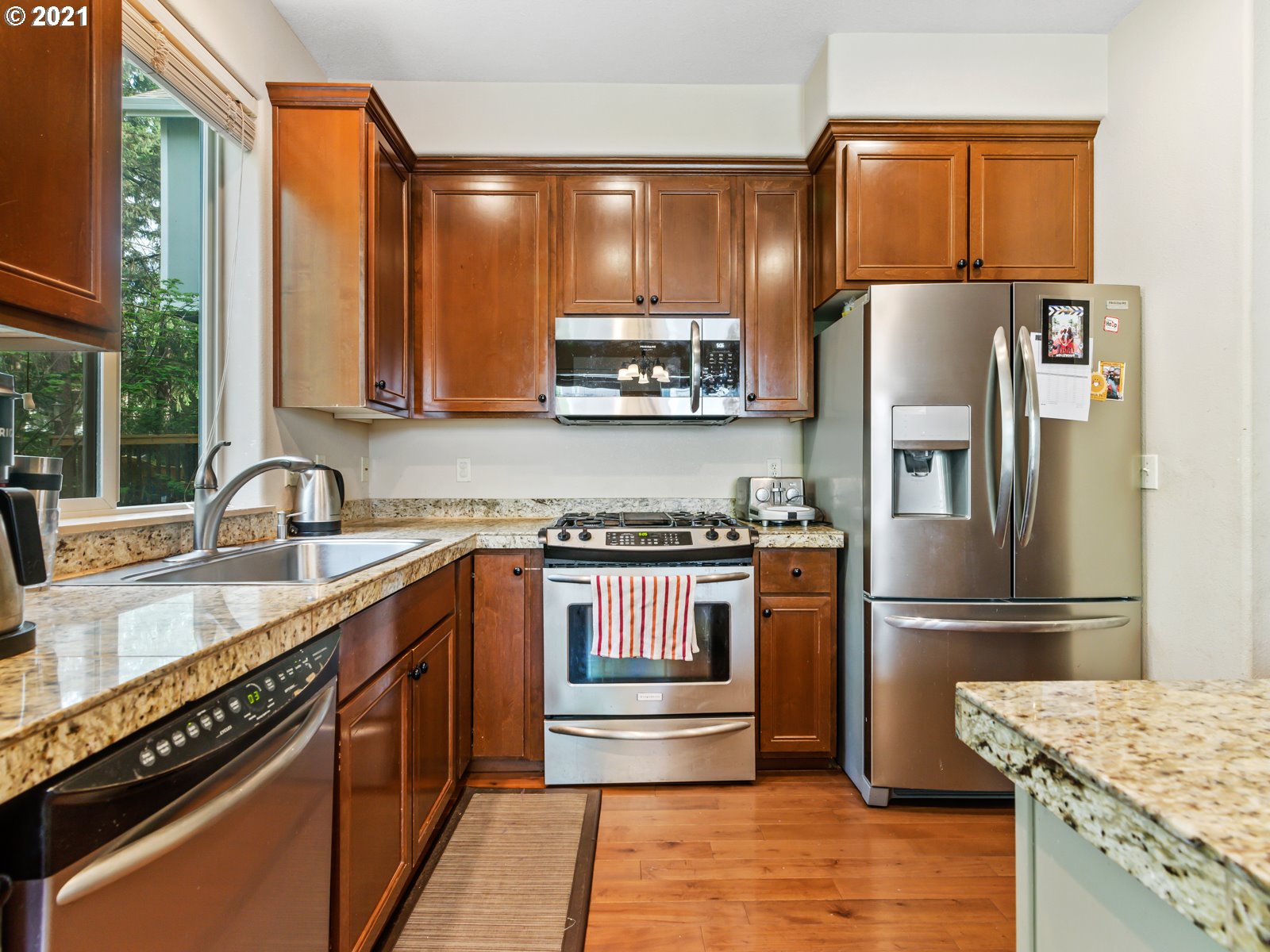 Photo #2: 21112307 Listing 