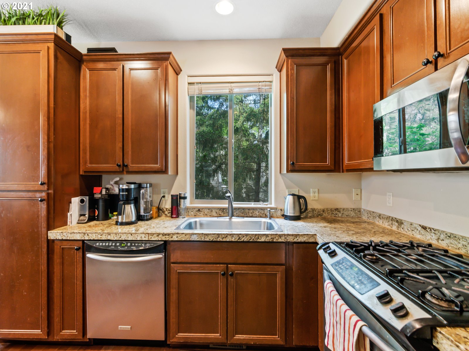 Photo #4: 21112307 Listing 