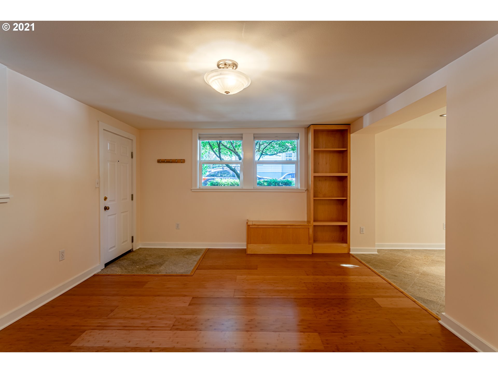 Photo #3: 21113701 Listing 