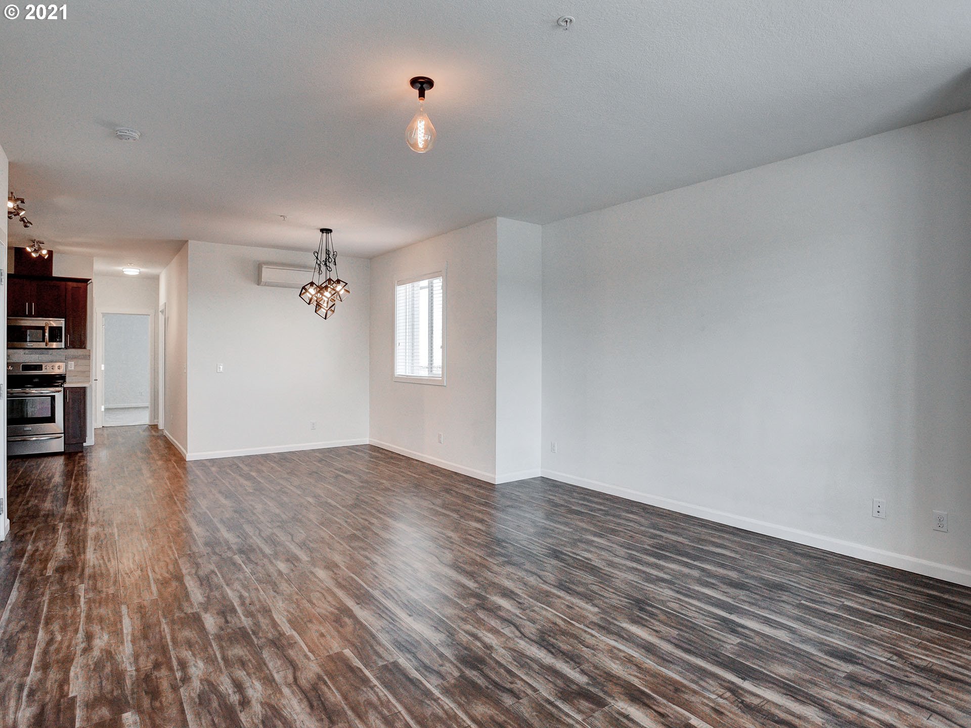 Photo #3: 21114719 Listing 