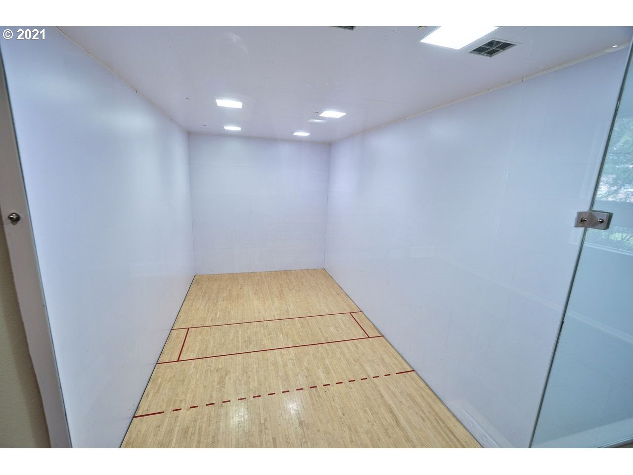 Photo #2: 21117052 Listing 