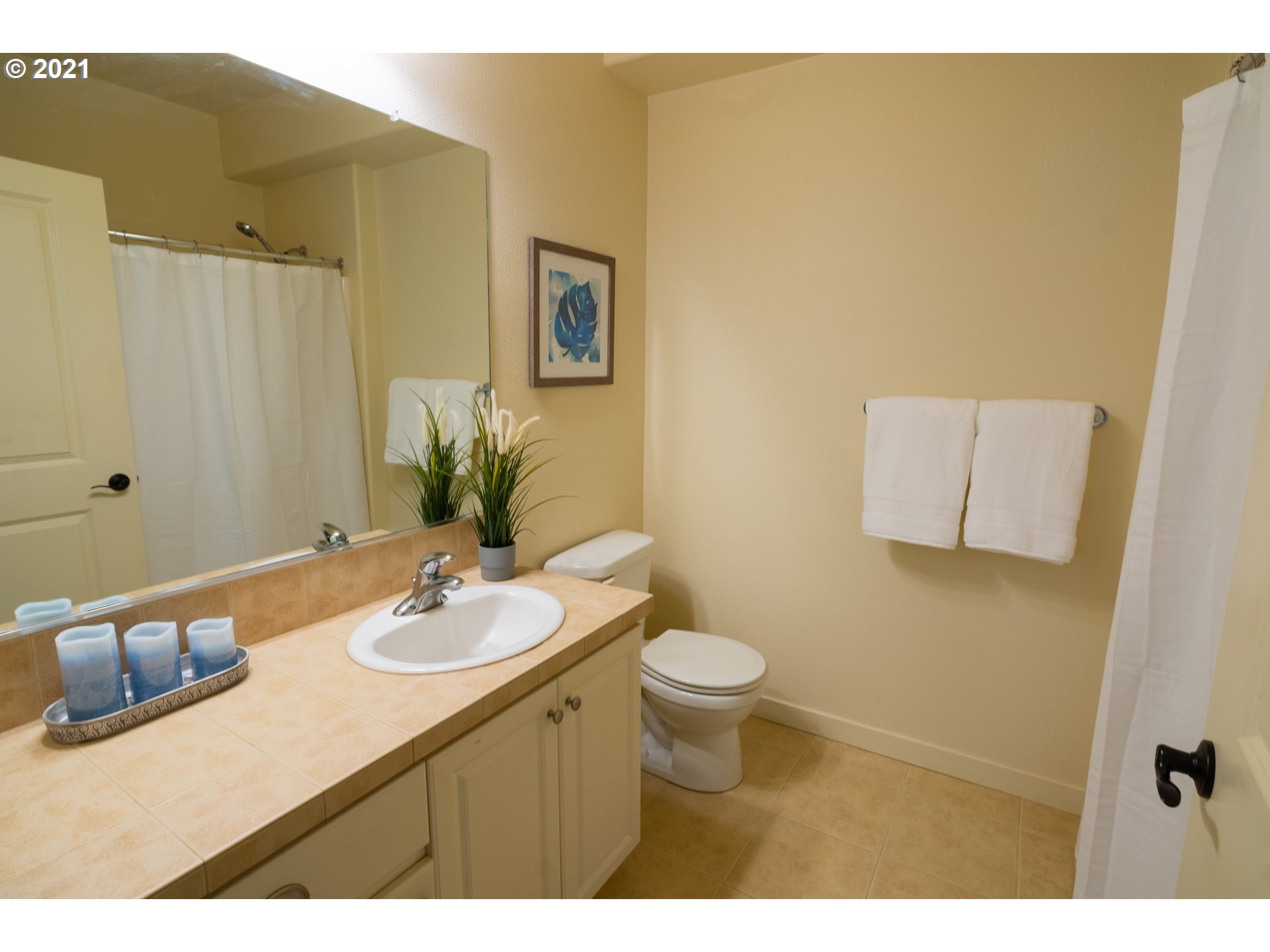 Photo #5: 21119451 Listing 