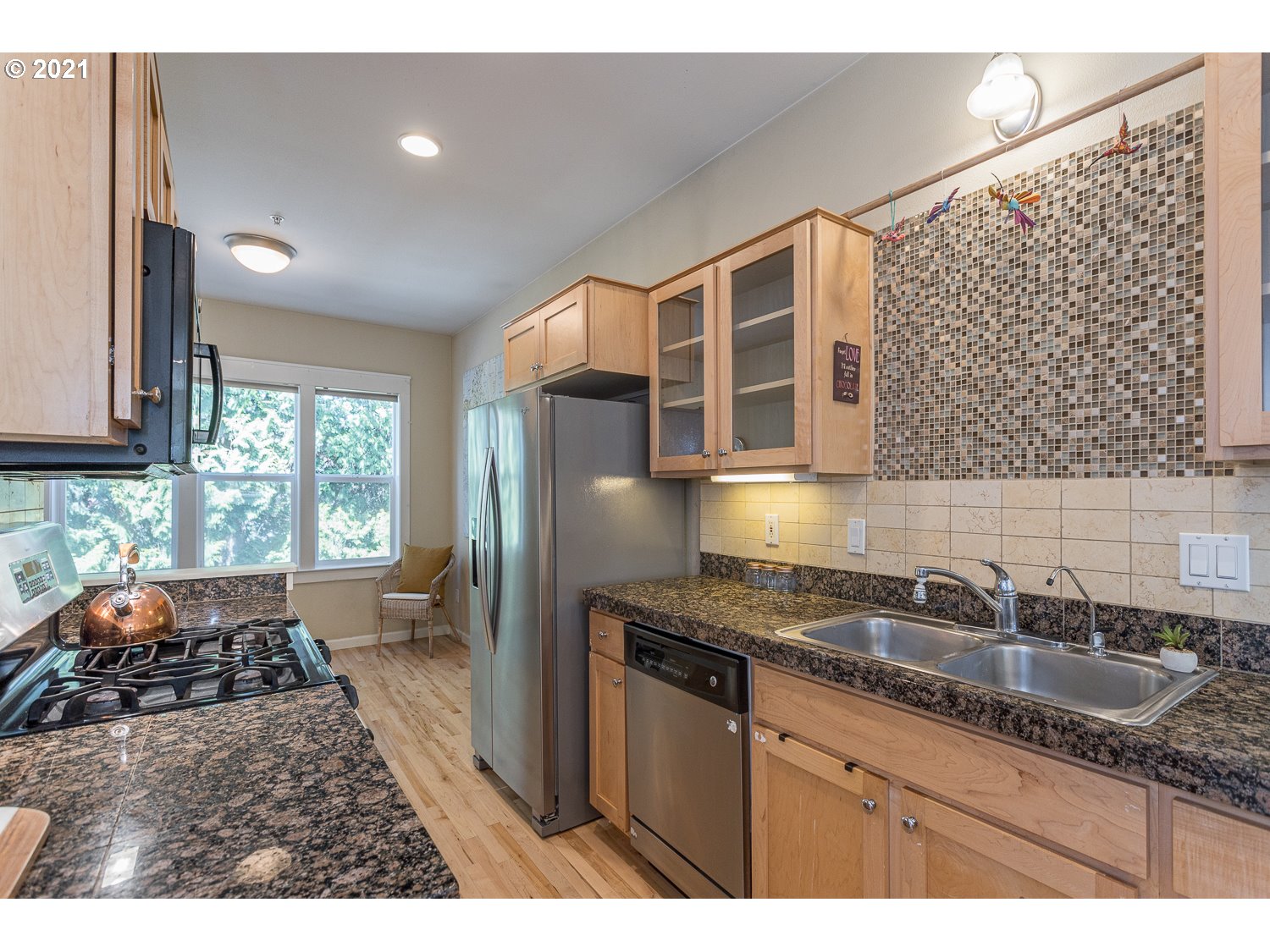 Photo #4: 21125160 Listing 