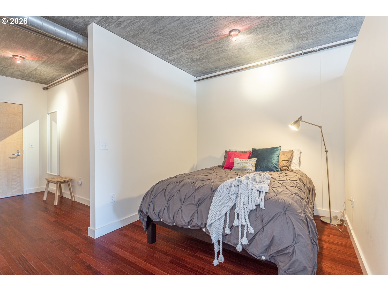 Photo #7: 211261947 Listing: Photo #7