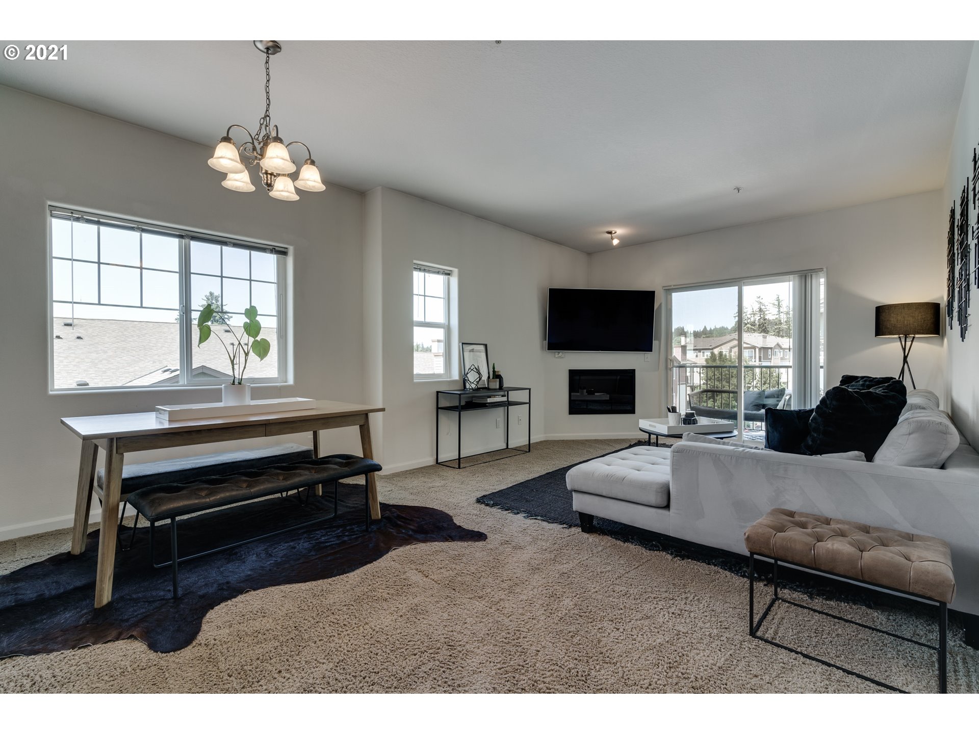 Photo #4: 21130333 Listing 