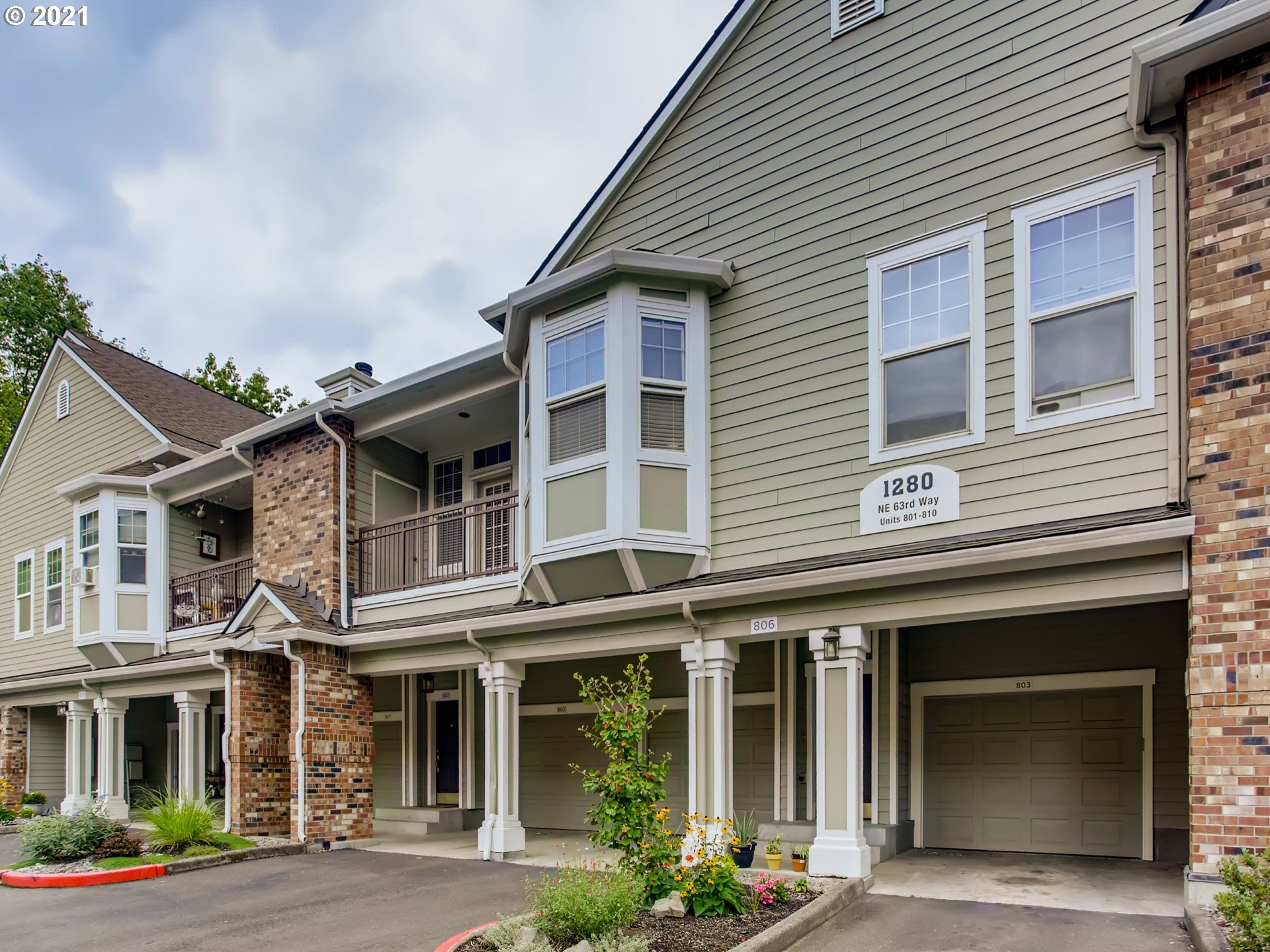 Photo #3: 21130771 Listing 