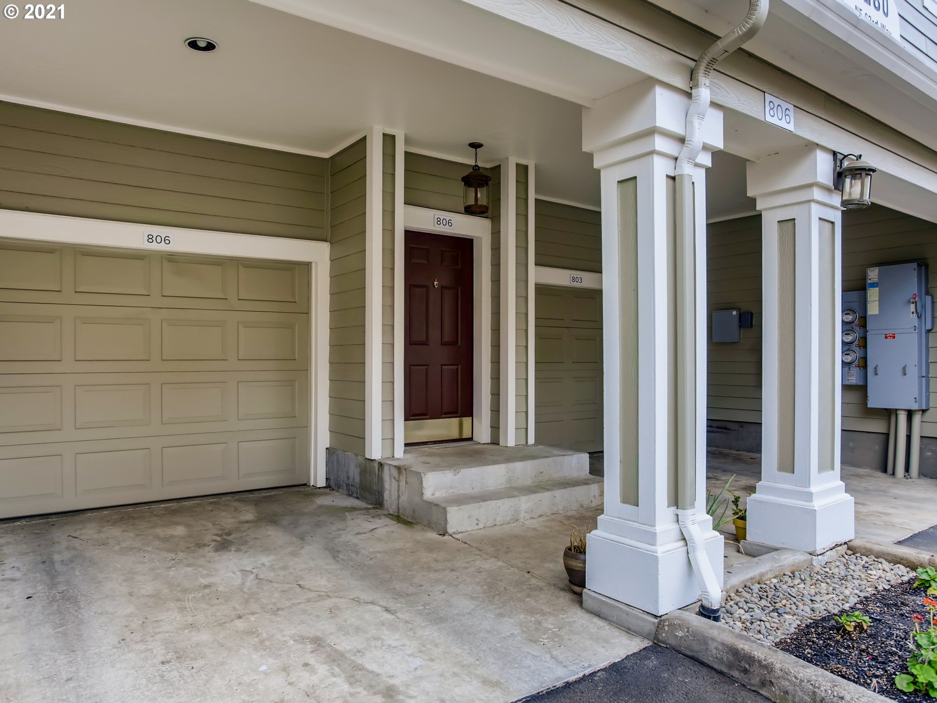 Photo #4: 21130771 Listing 