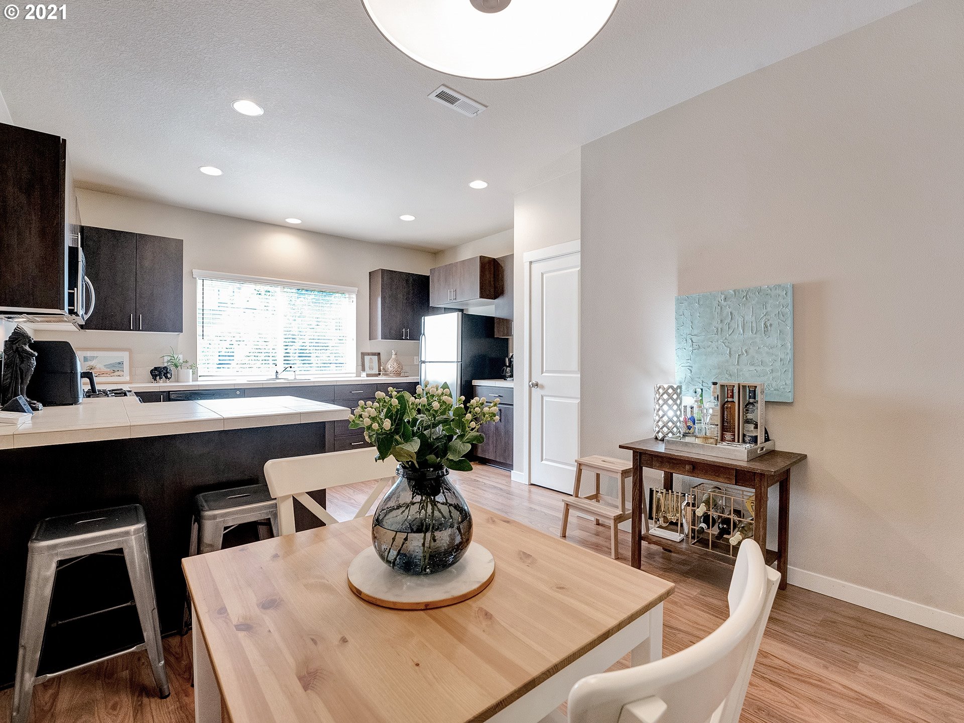 Photo #5: 21131255 Listing 