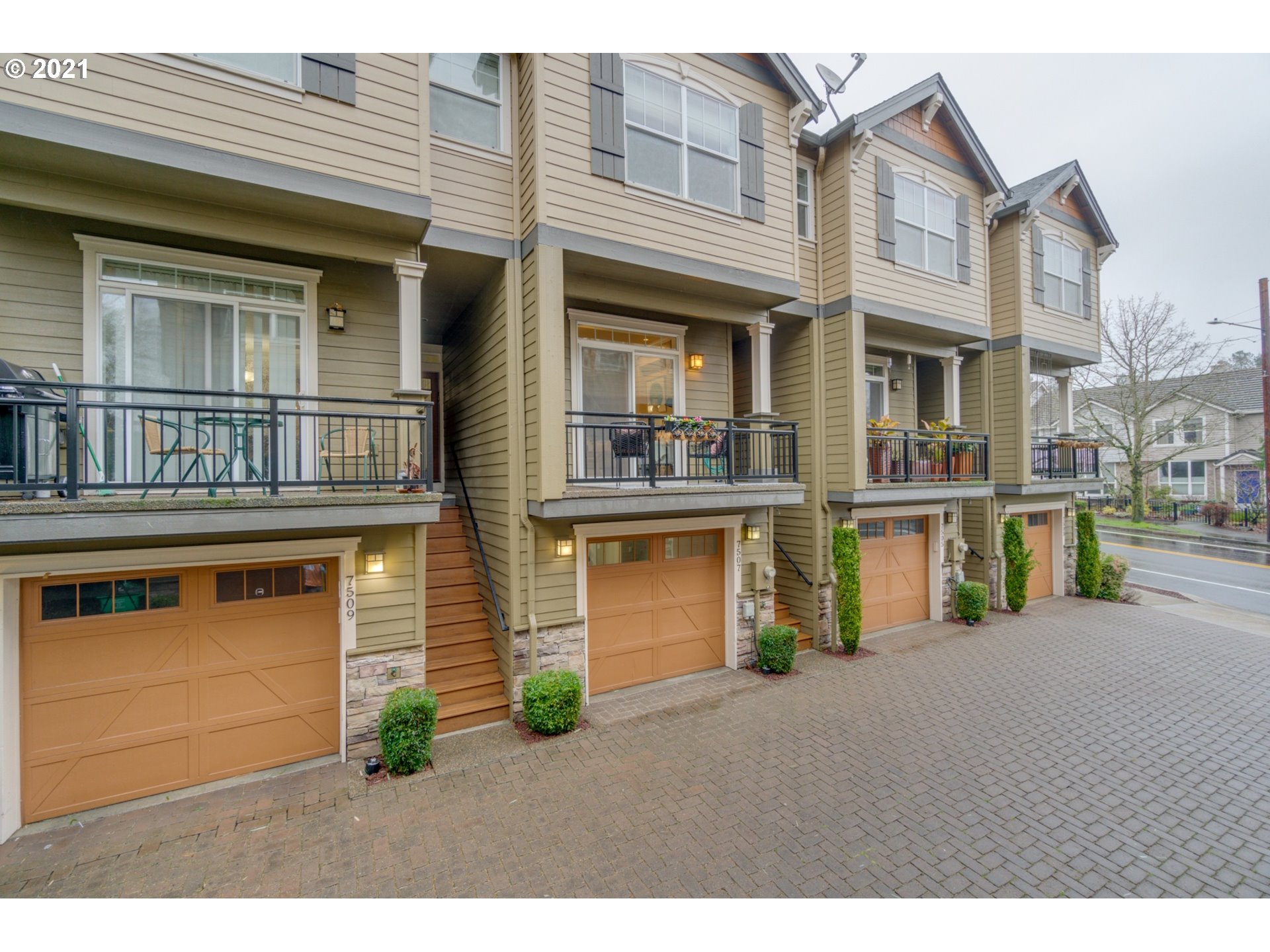 Photo #2: 21132051 Listing 