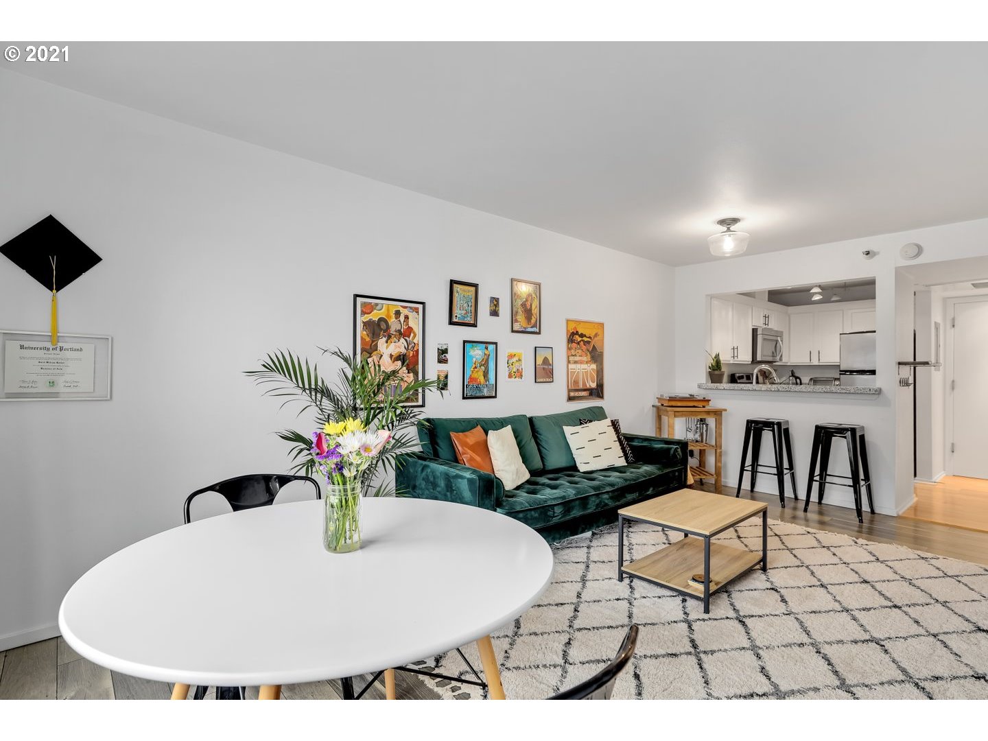 Photo #6: 21132997 Listing 