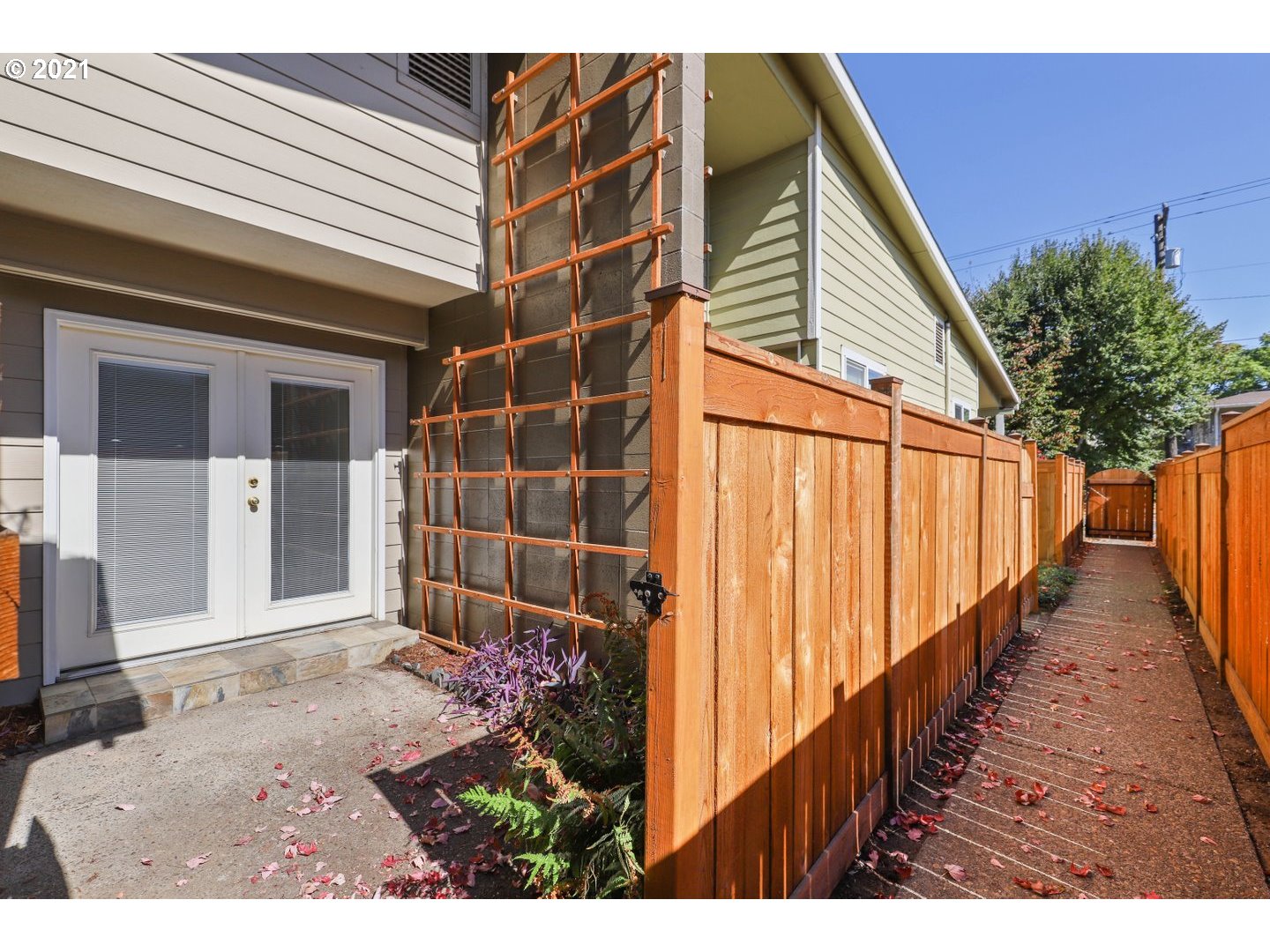 Photo #2: 21133089 Listing 