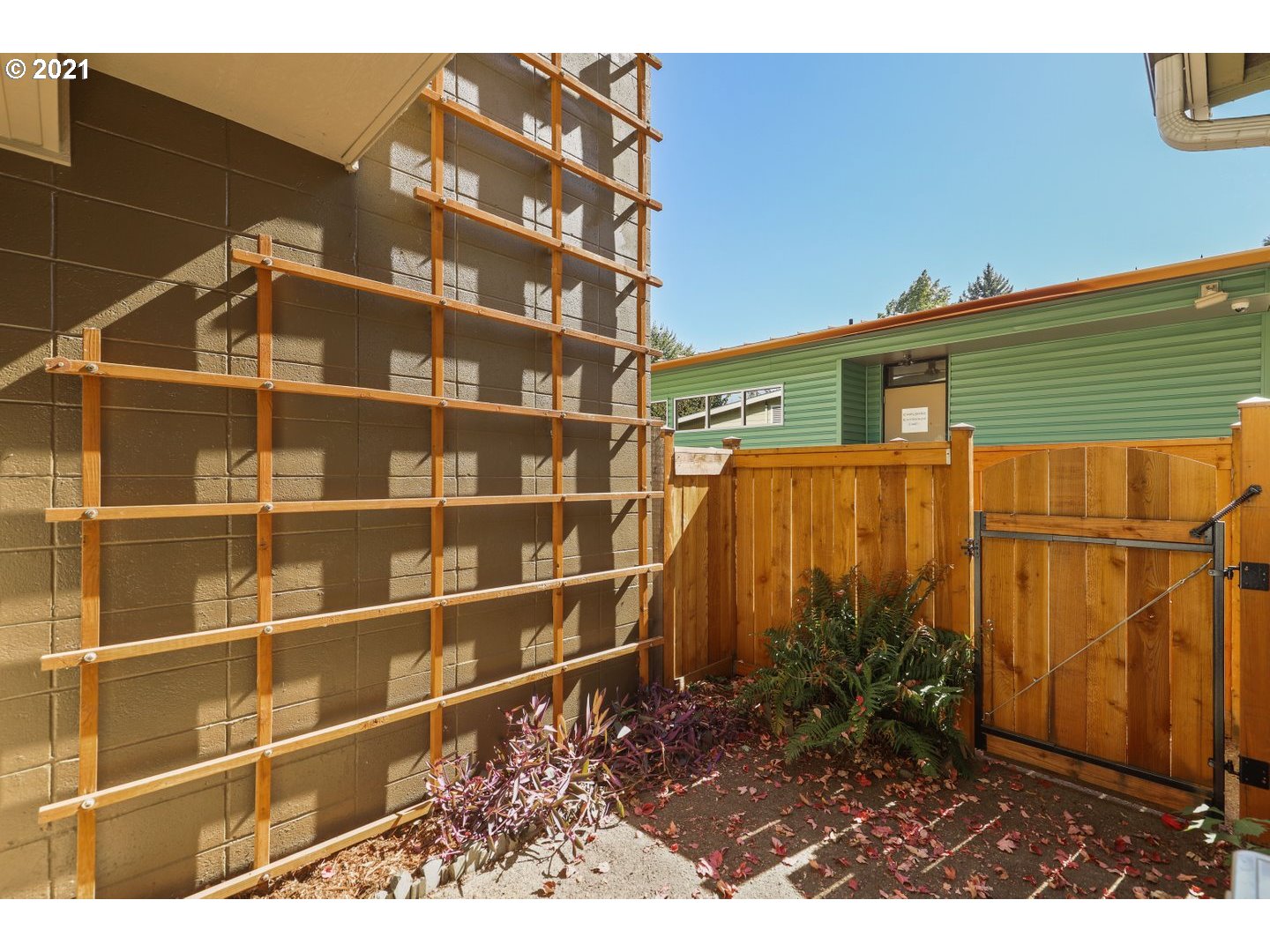 Photo #3: 21133089 Listing 