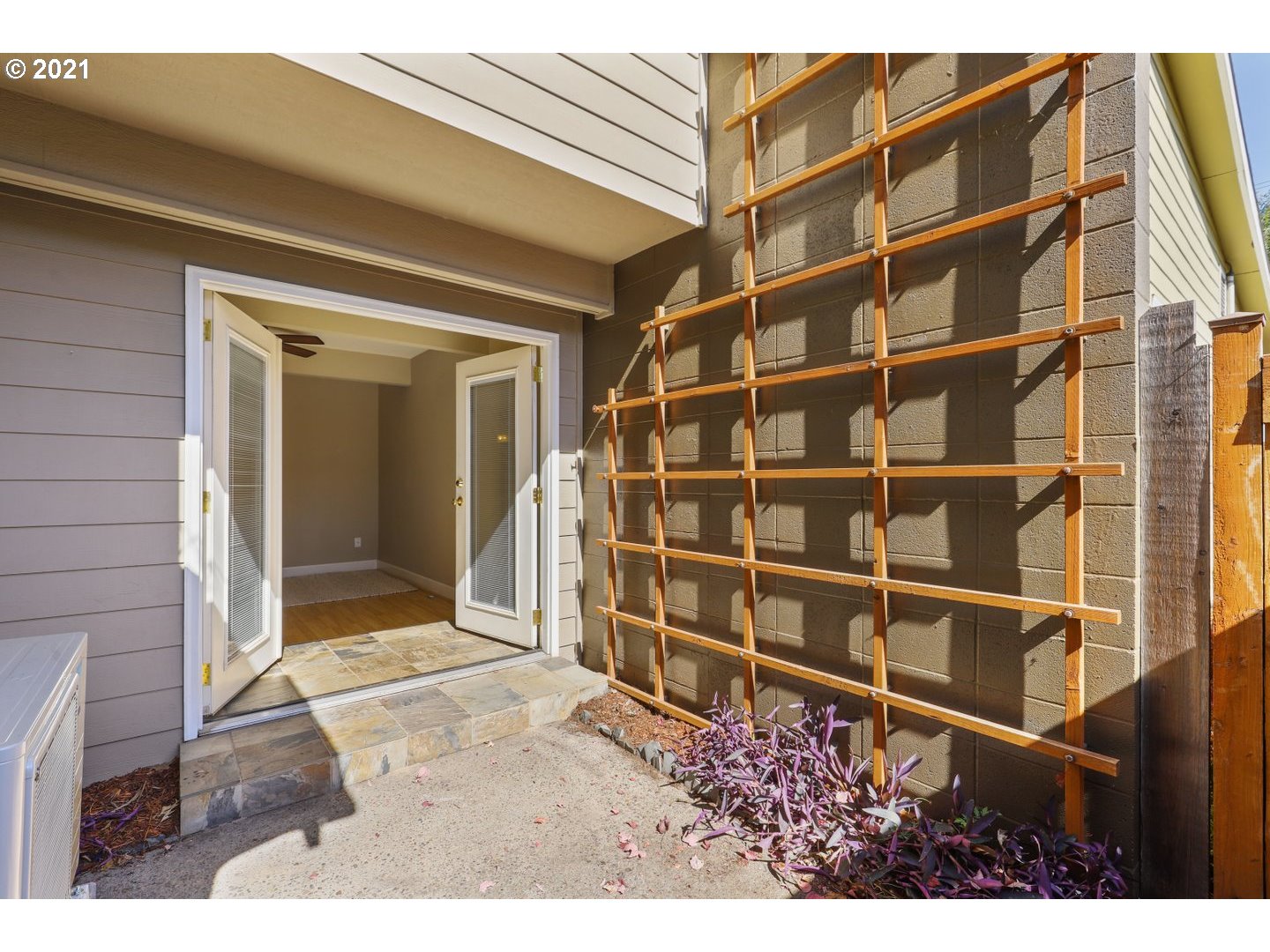 Photo #4: 21133089 Listing 