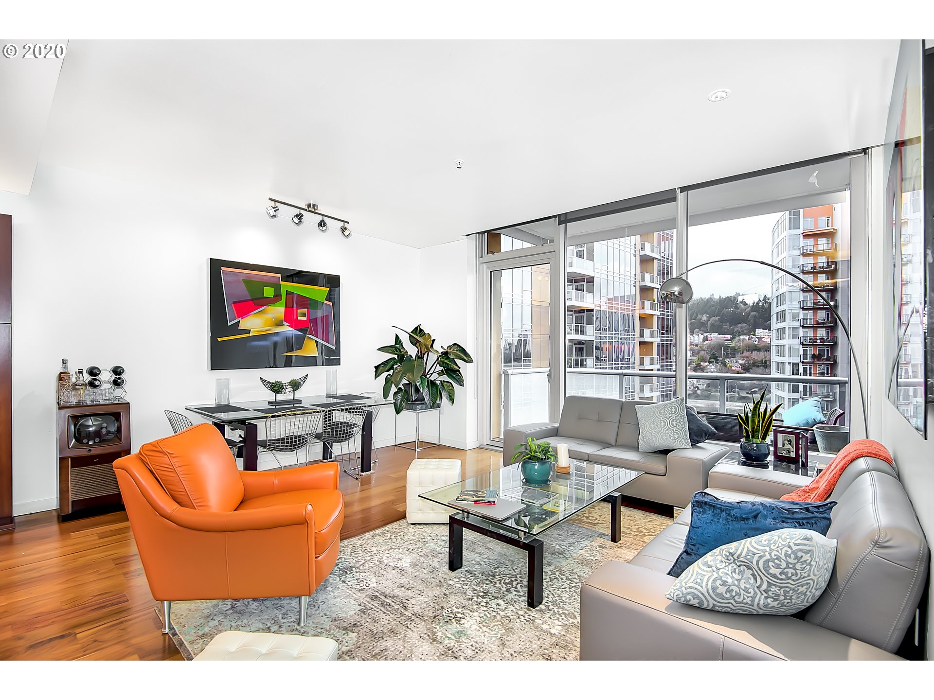 Photo #2: 21133794 Listing 