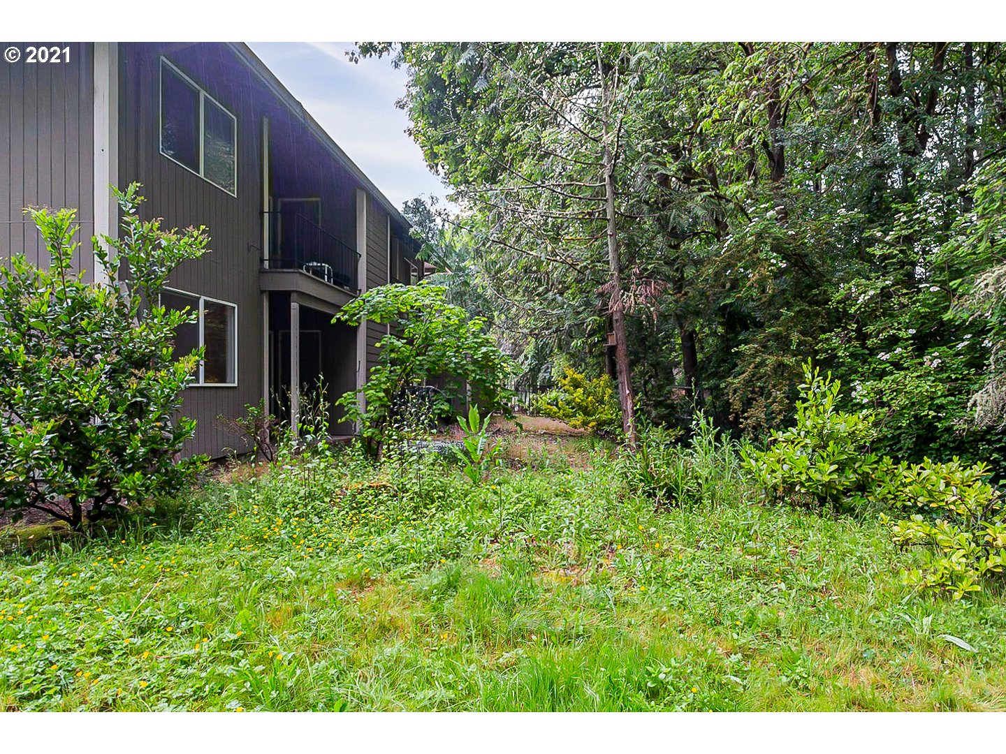Photo #5: 21138815 Listing 
