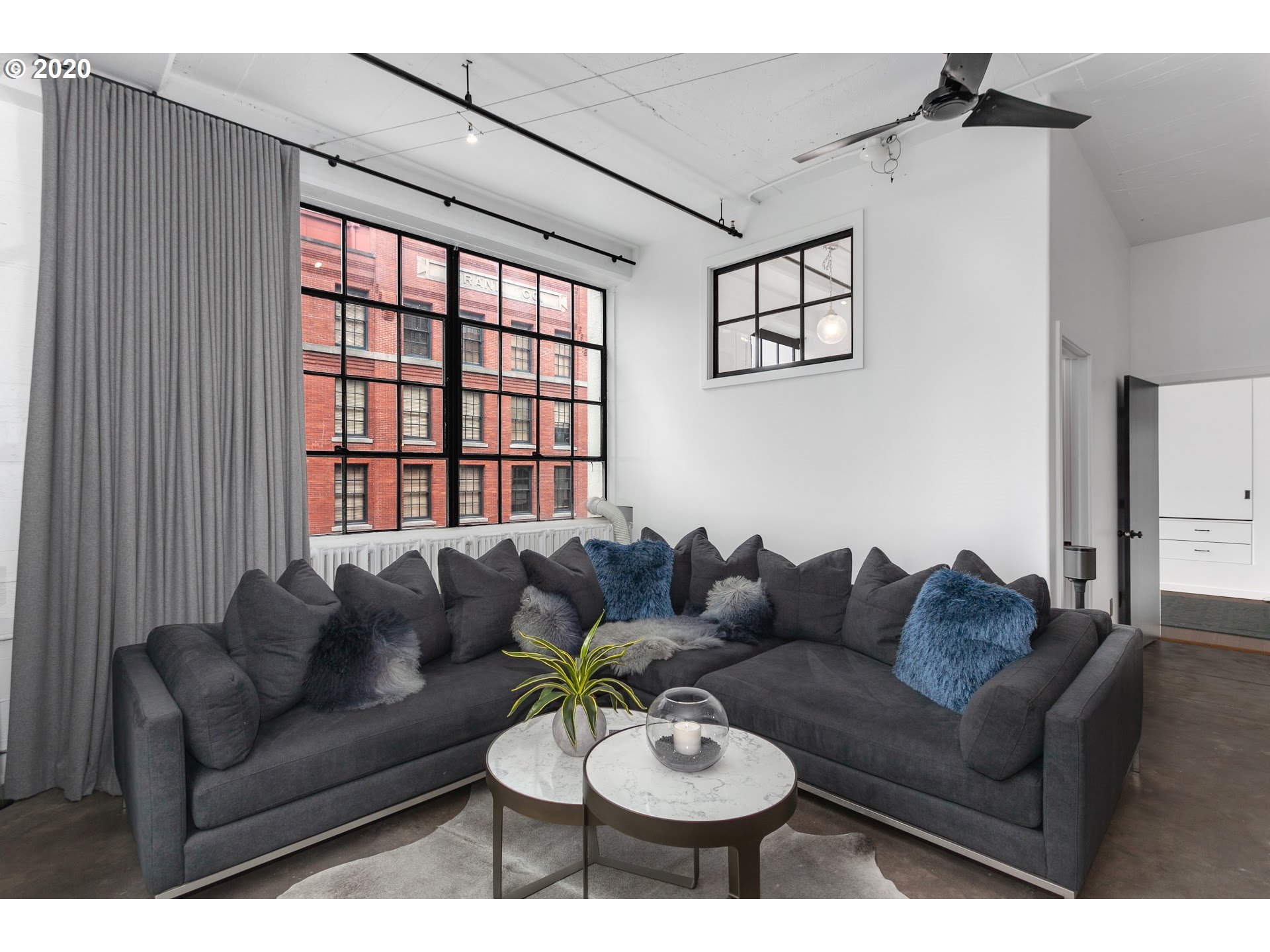Photo #4: 21140273 Listing 