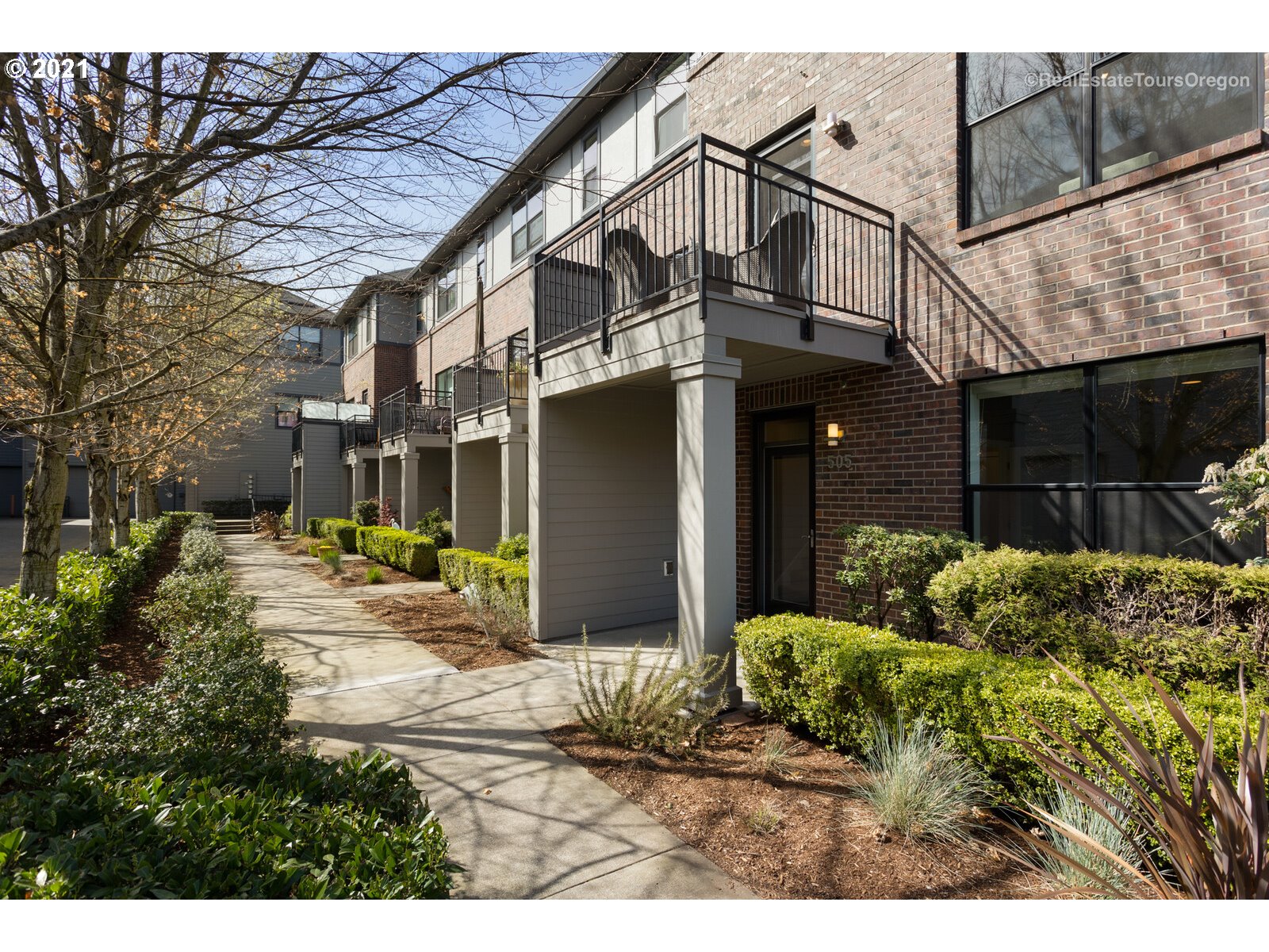 Photo #3: 21142033 Listing 