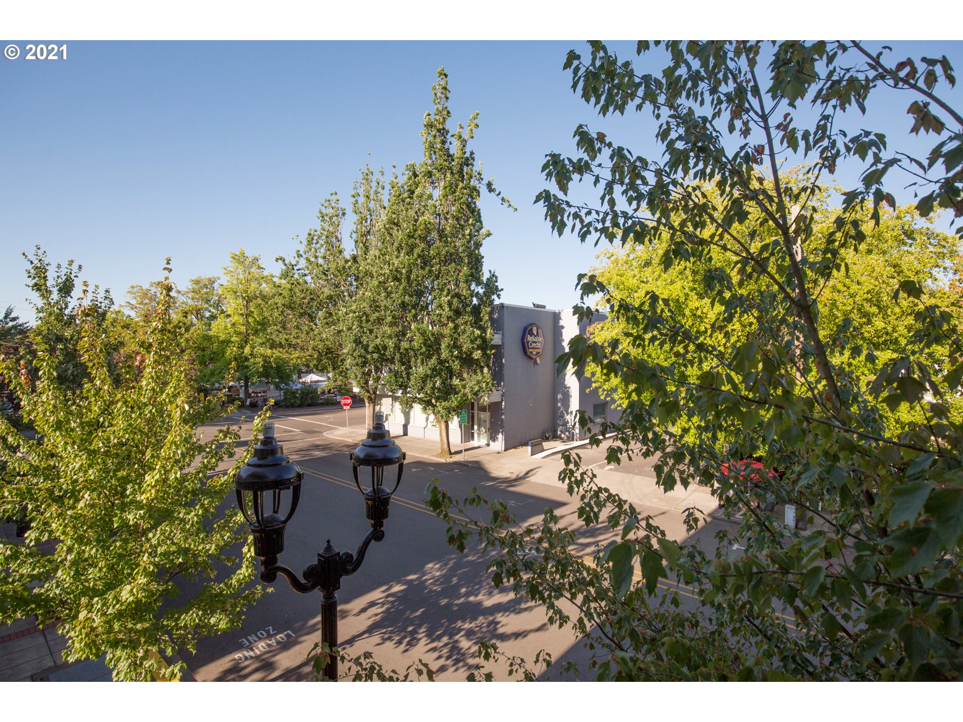 Photo #5: 21142990 Listing 