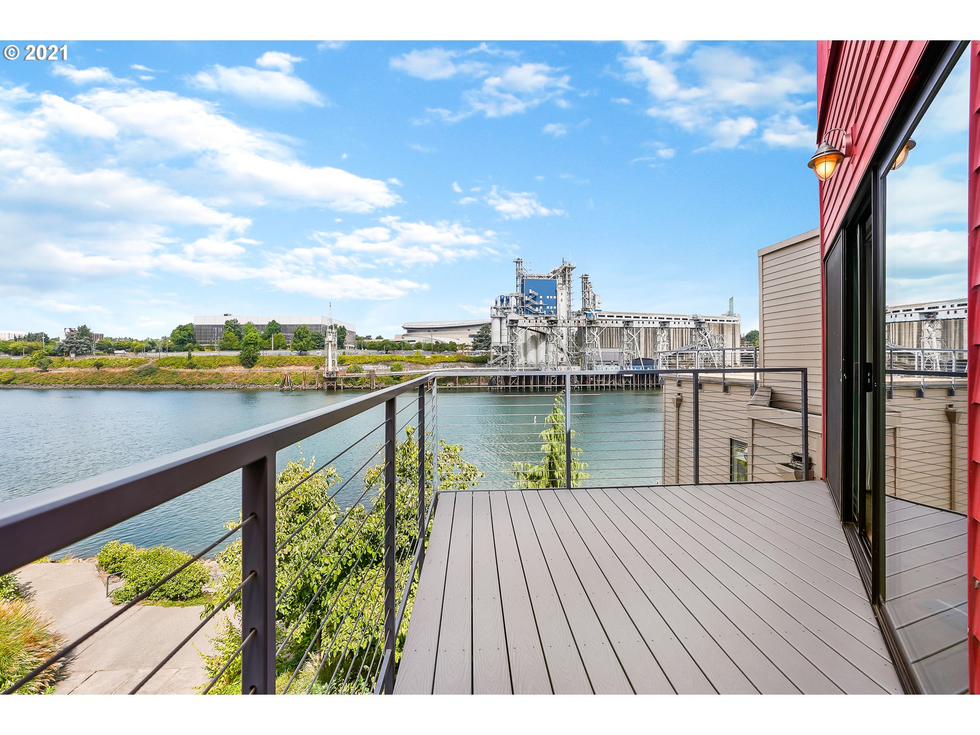 Photo #5: 21143159 Listing 