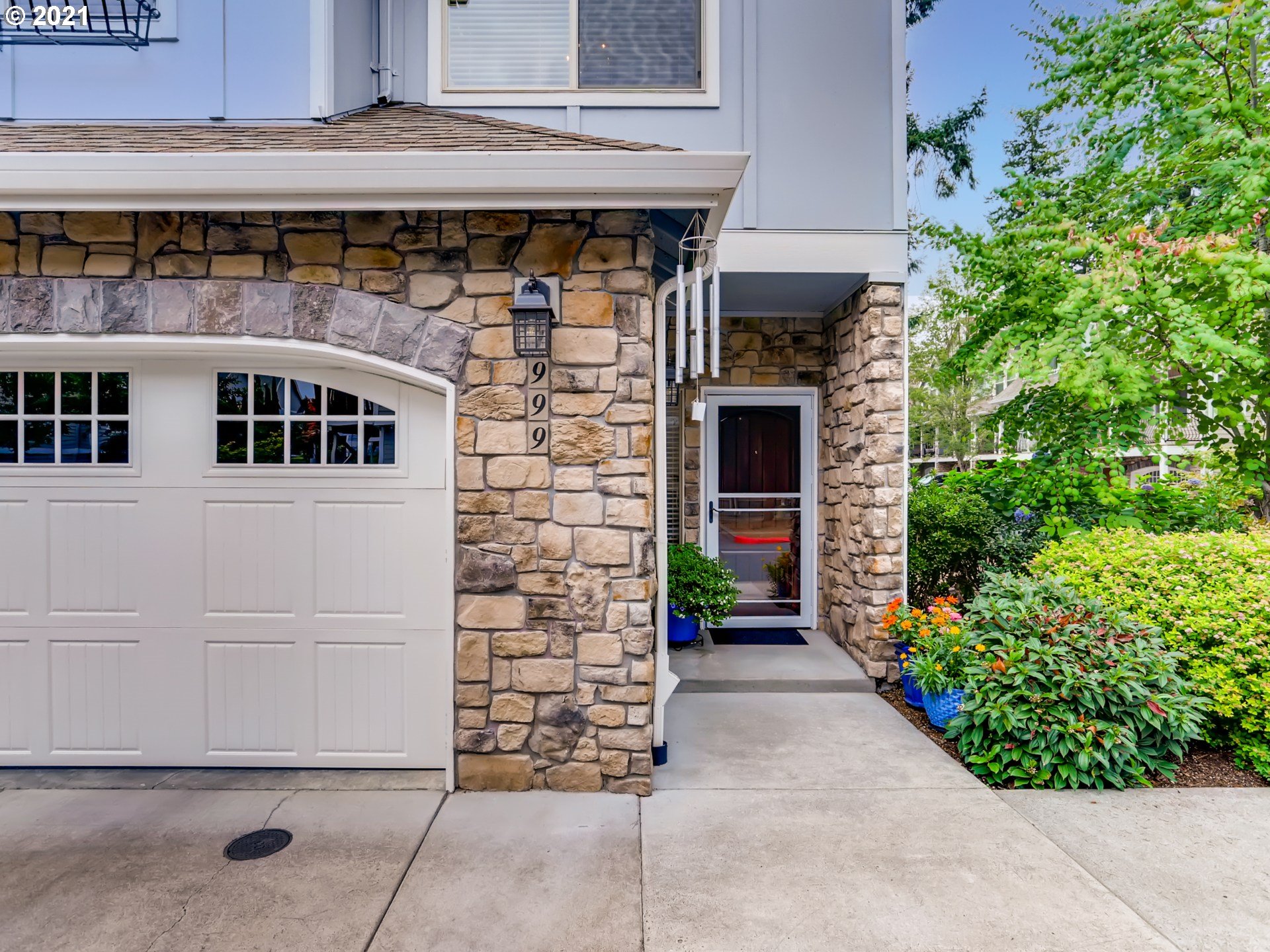 Photo #3: 21144381 Listing 