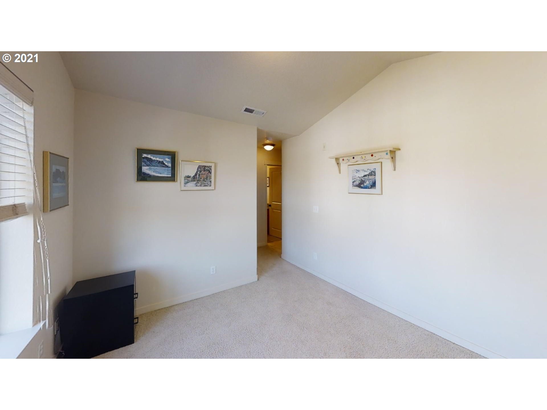 Photo #2: 21144585 Listing 